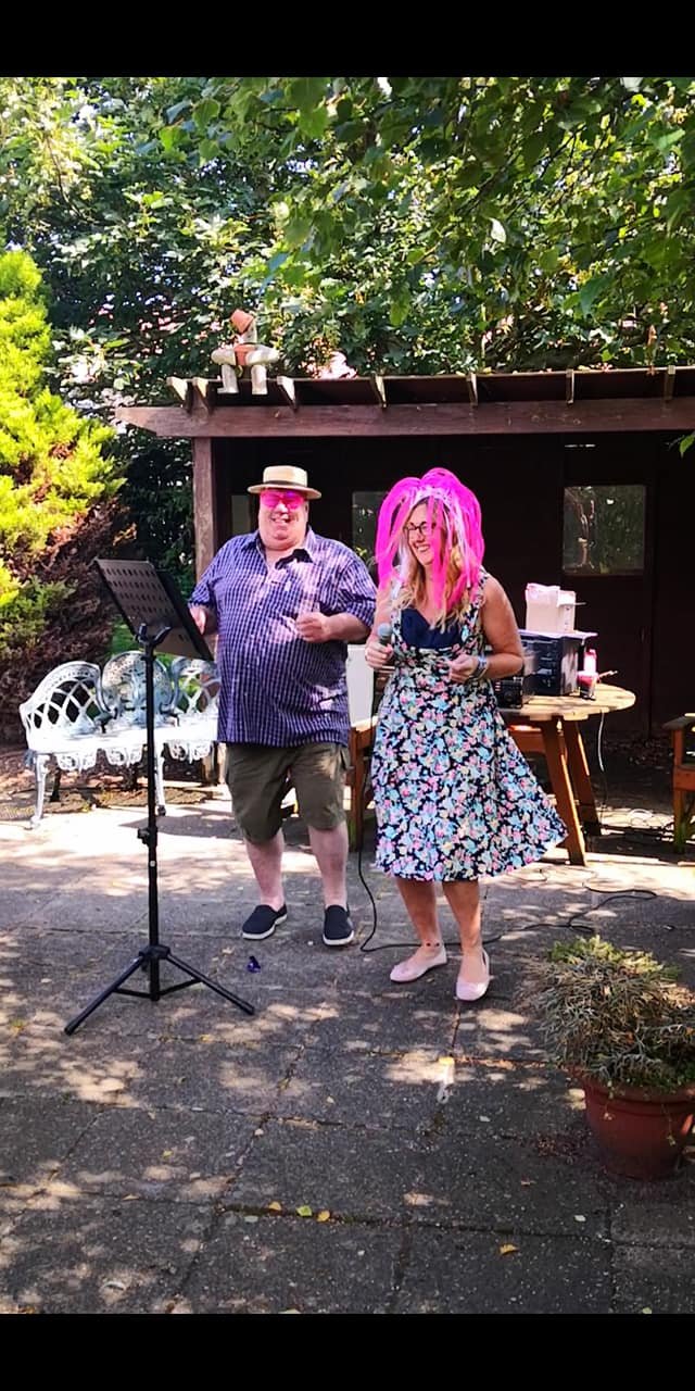 Summer Fate Always time for a sing song. Me & David Hinde (Town-crier)