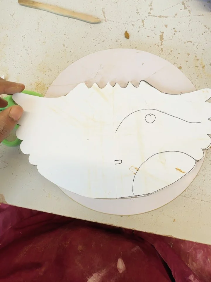 This piece took me weeks to figure out how to form it in clay. After some experiments it&rsquo;s coming along and I&rsquo;m now trying to see what colors will suit it.
If you&rsquo;re wondering what these pieces are, they are a part of a little colle