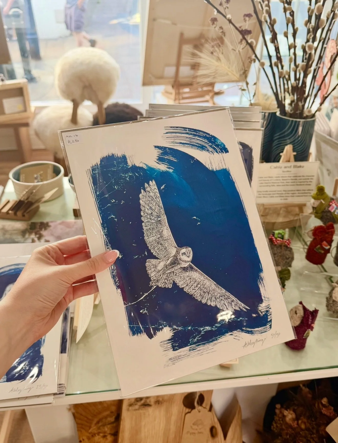 We&rsquo;re delighted to welcome @ashley_king_art to Pole Star Gallery!

There&rsquo;s something really special about spotting wildlife when you&rsquo;re out walking. An owl overhead, a hare in the distance, a deer amongst the trees. Ashley&rsquo;s w