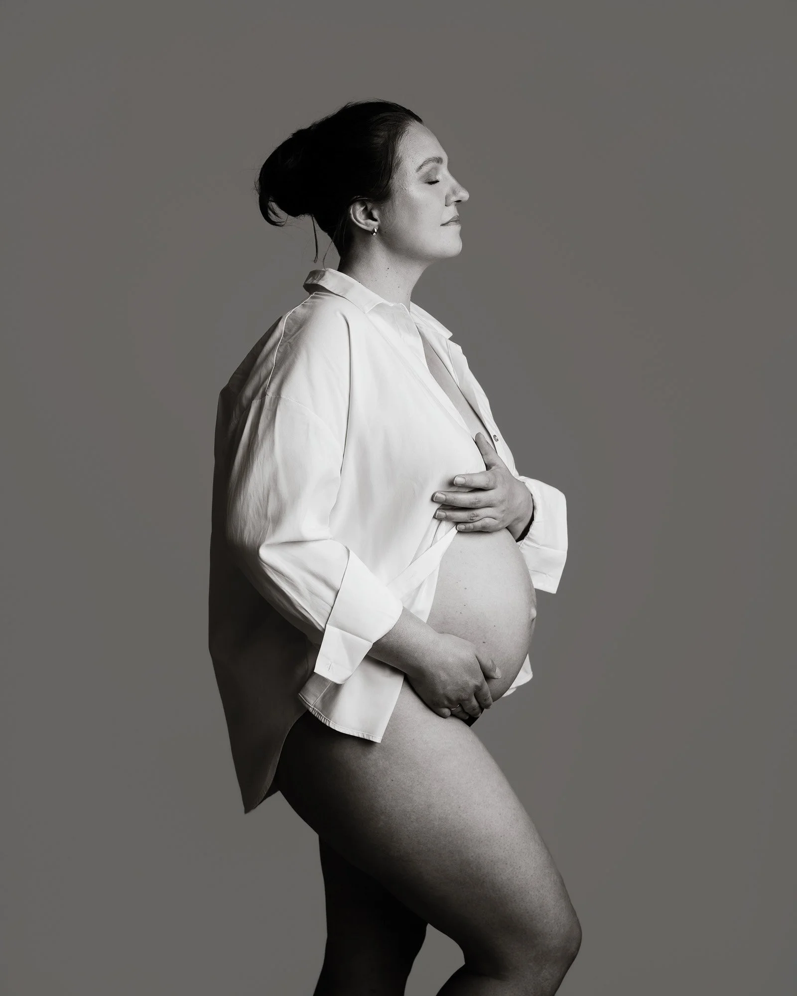 #indrestyrke #gravid #gravidfotografeirng #studio #studiofotografering -4.jpg