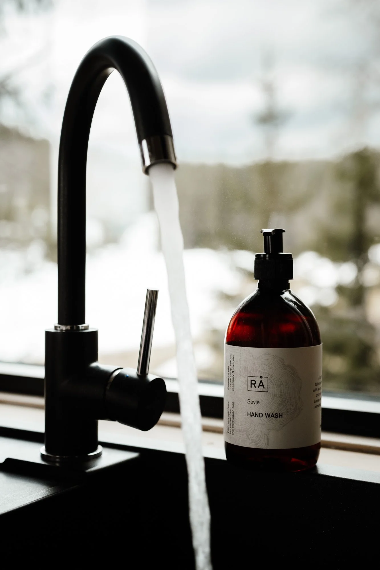 -miljøbilder-bedriftsbilder-fotogrfering-lauvtretopphytter-råorganicskincare-venninnetur-feiring-gjøvik-innlandet--16.jpg