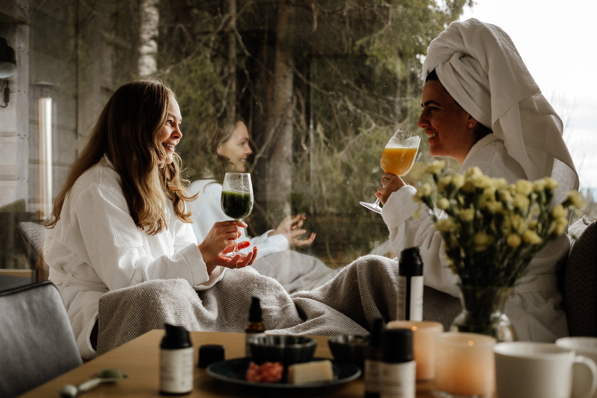 -miljøbilder-bedriftsbilder-fotogrfering-lauvtretopphytter-råorganicskincare-venninnetur-feiring-gjøvik-innlandet--2.jpg