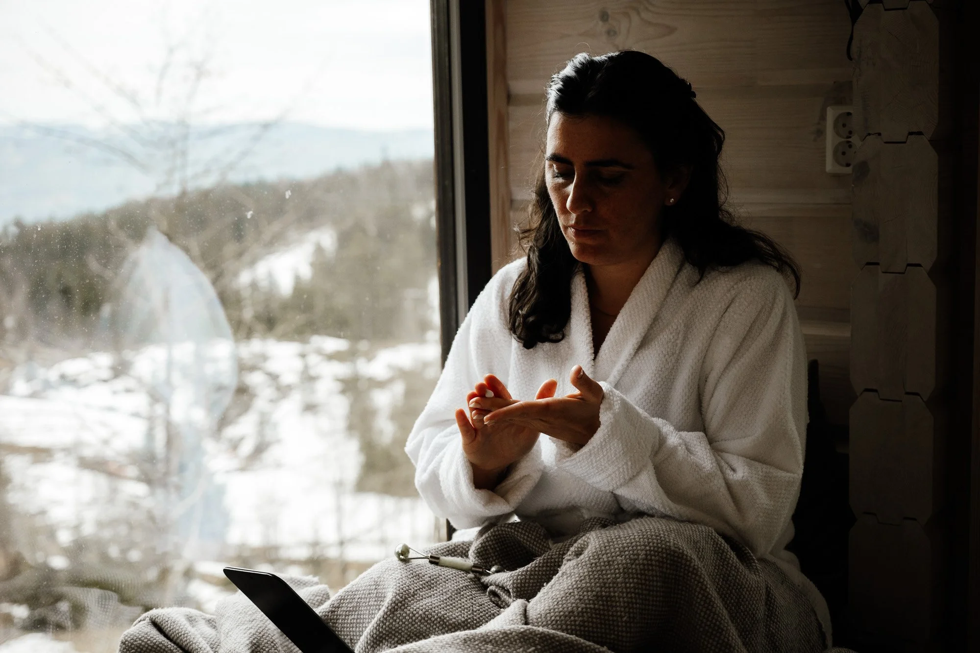 -miljøbilder-bedriftsbilder-fotogrfering-lauvtretopphytter-råorganicskincare-venninnetur-feiring-gjøvik-innlandet--8.jpg