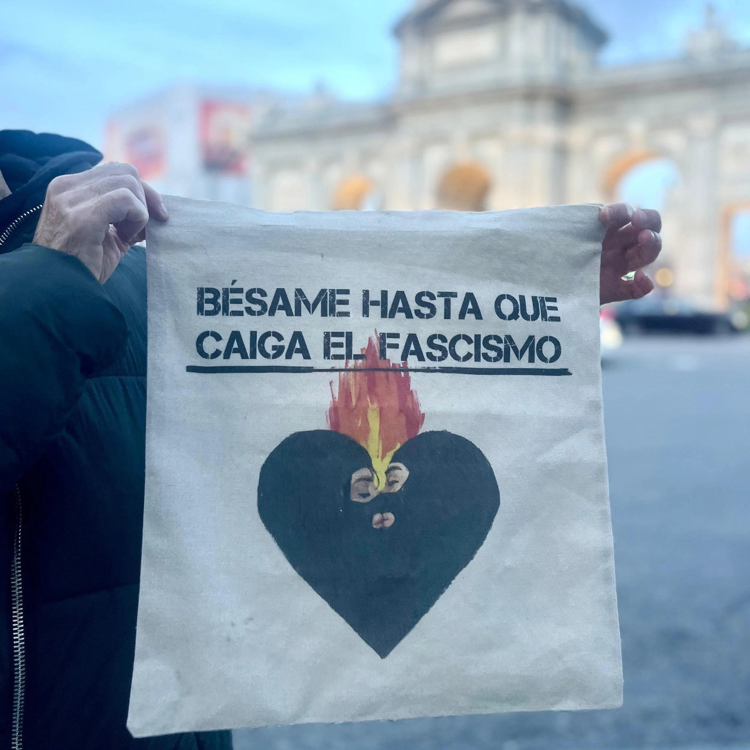 Bolsa Amor antifascista