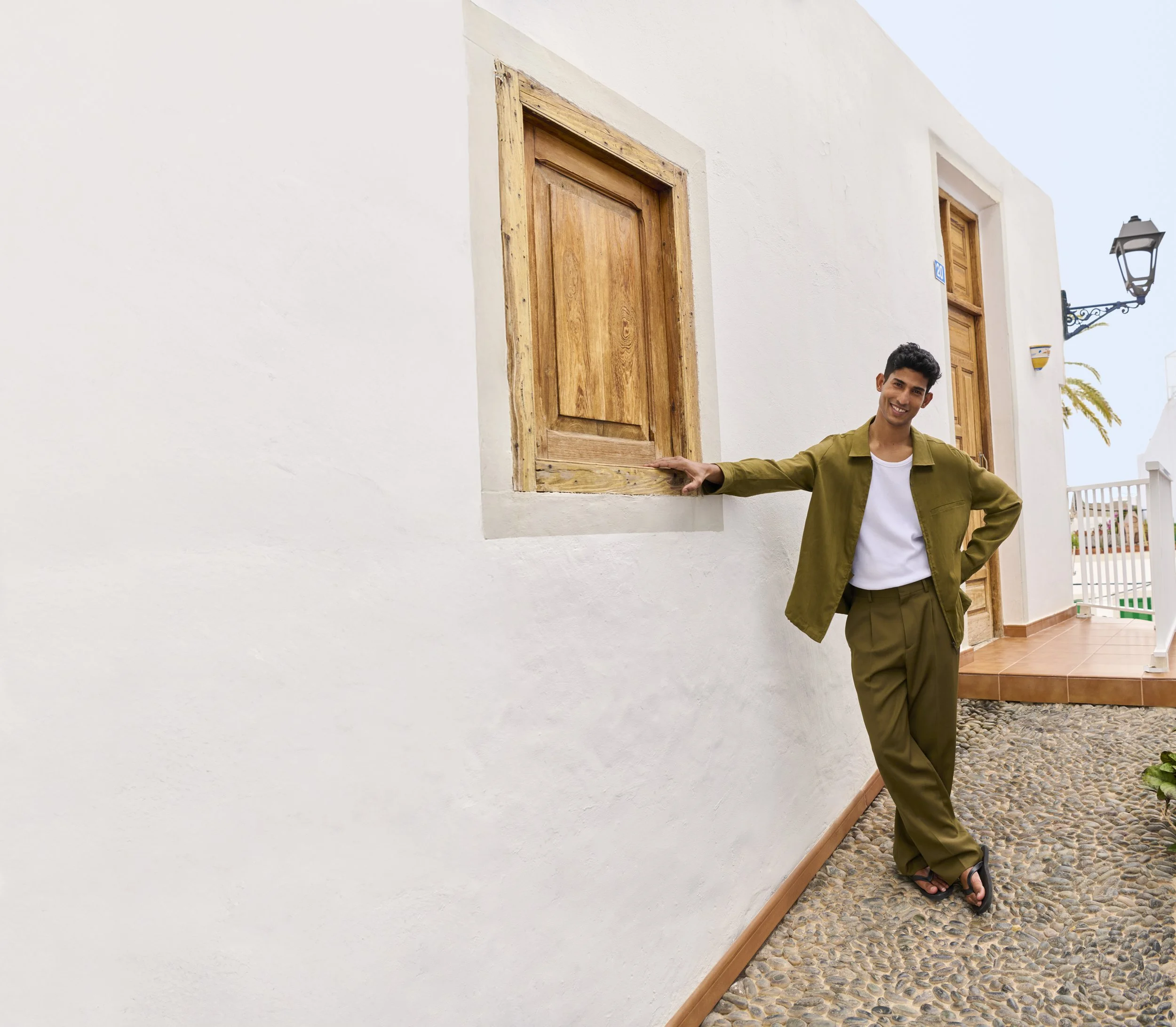 SS26_SHOT_2_MENS_JACKET_282_300DPI.jpg