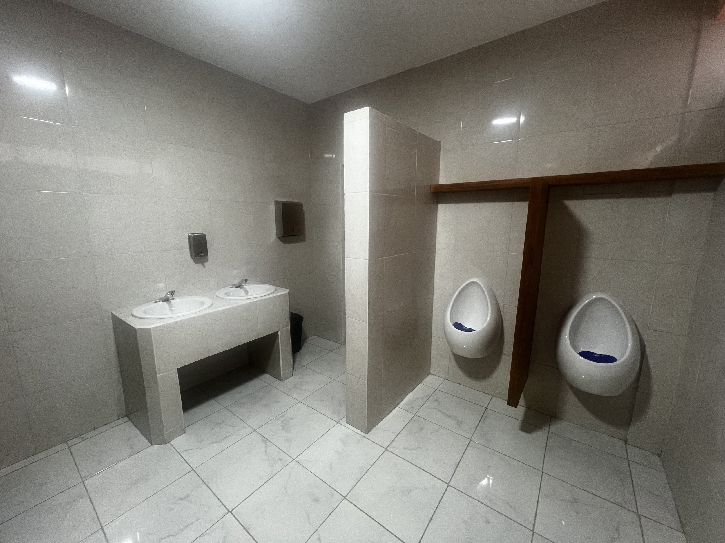 Baños alumnado masculino