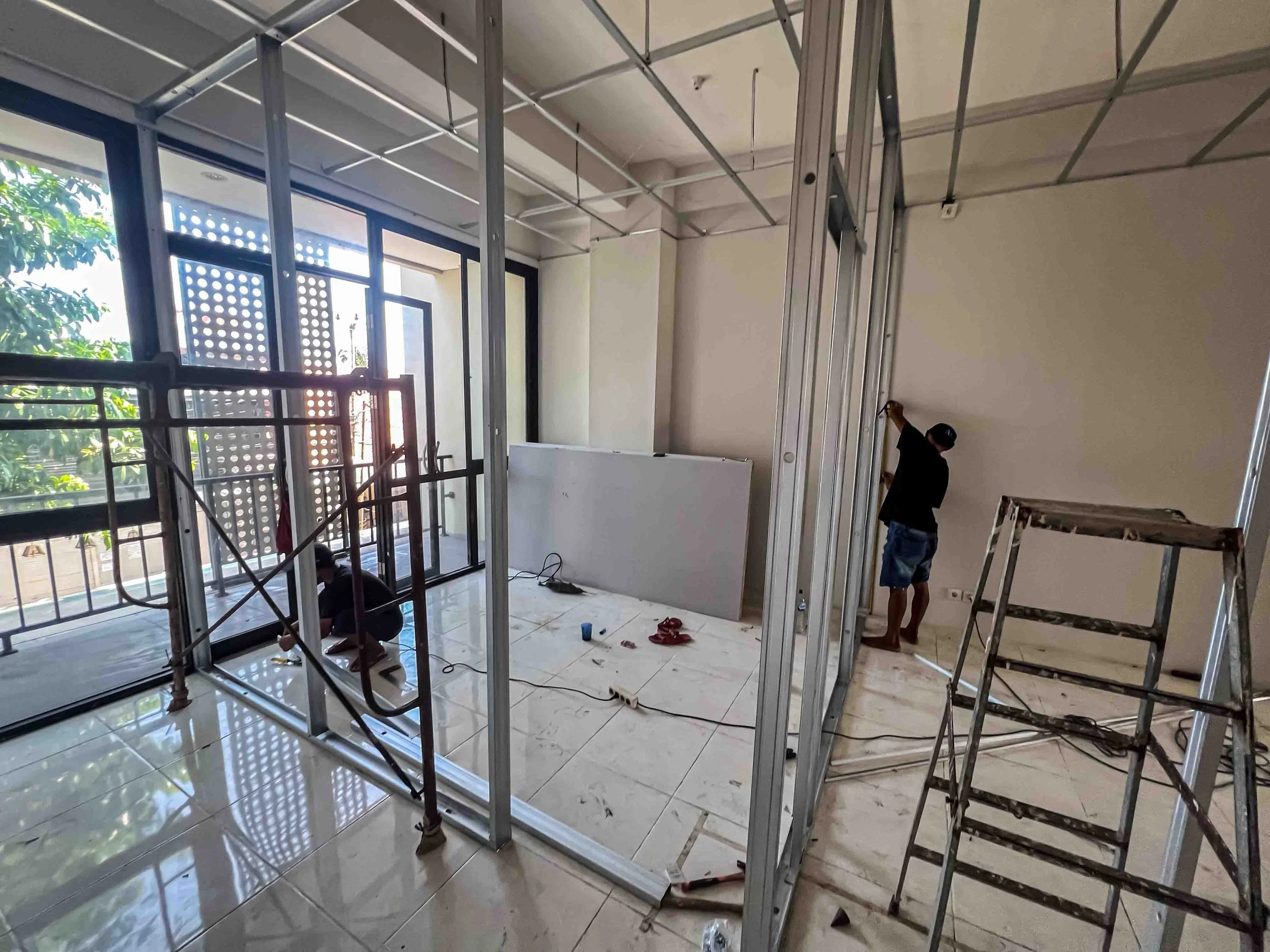 CAP Clinic and TSW Red Skin Syndrome Clinic Blueprint for safe constructions