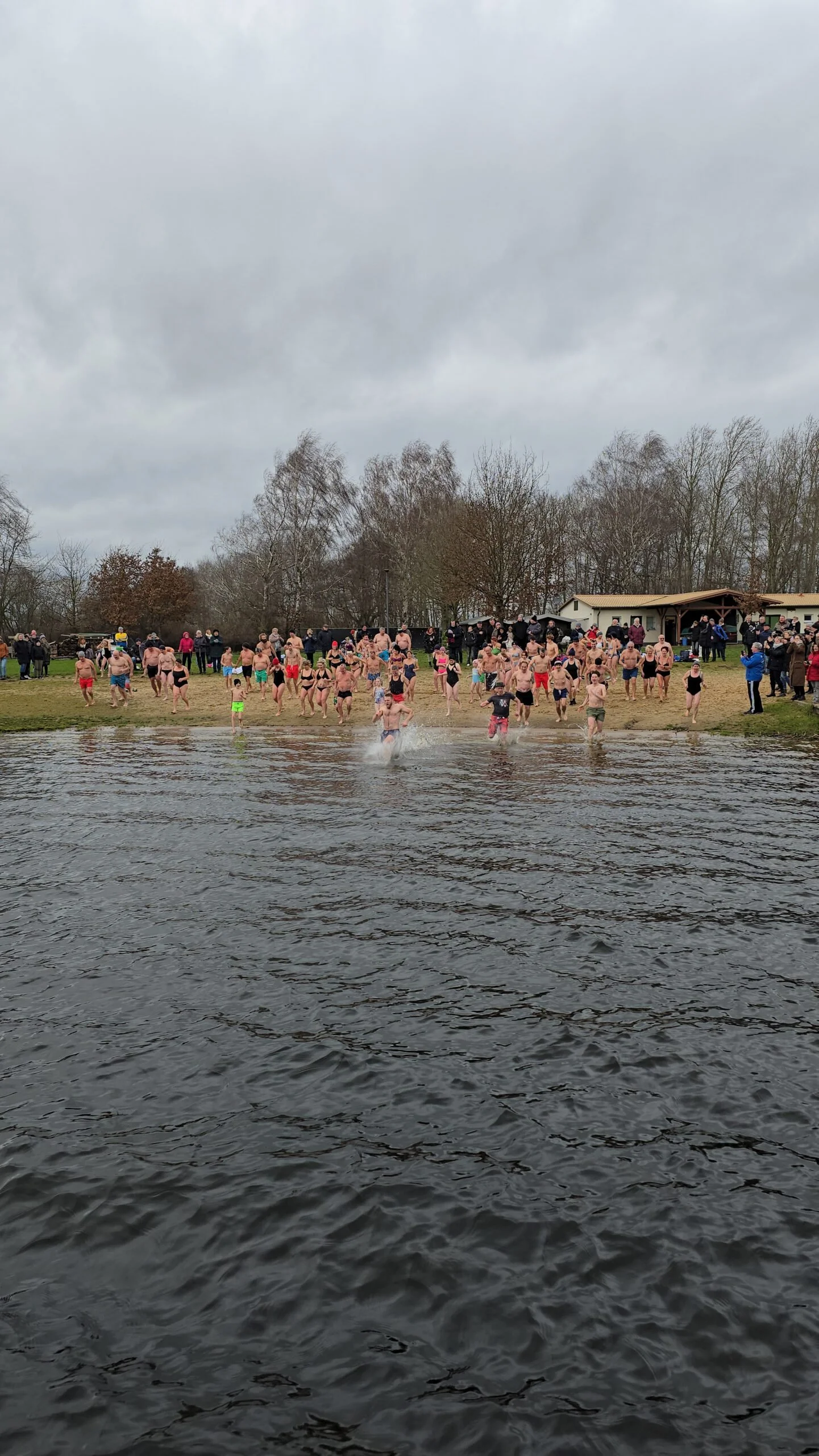 Neujahresanbaden 25 3.jpg