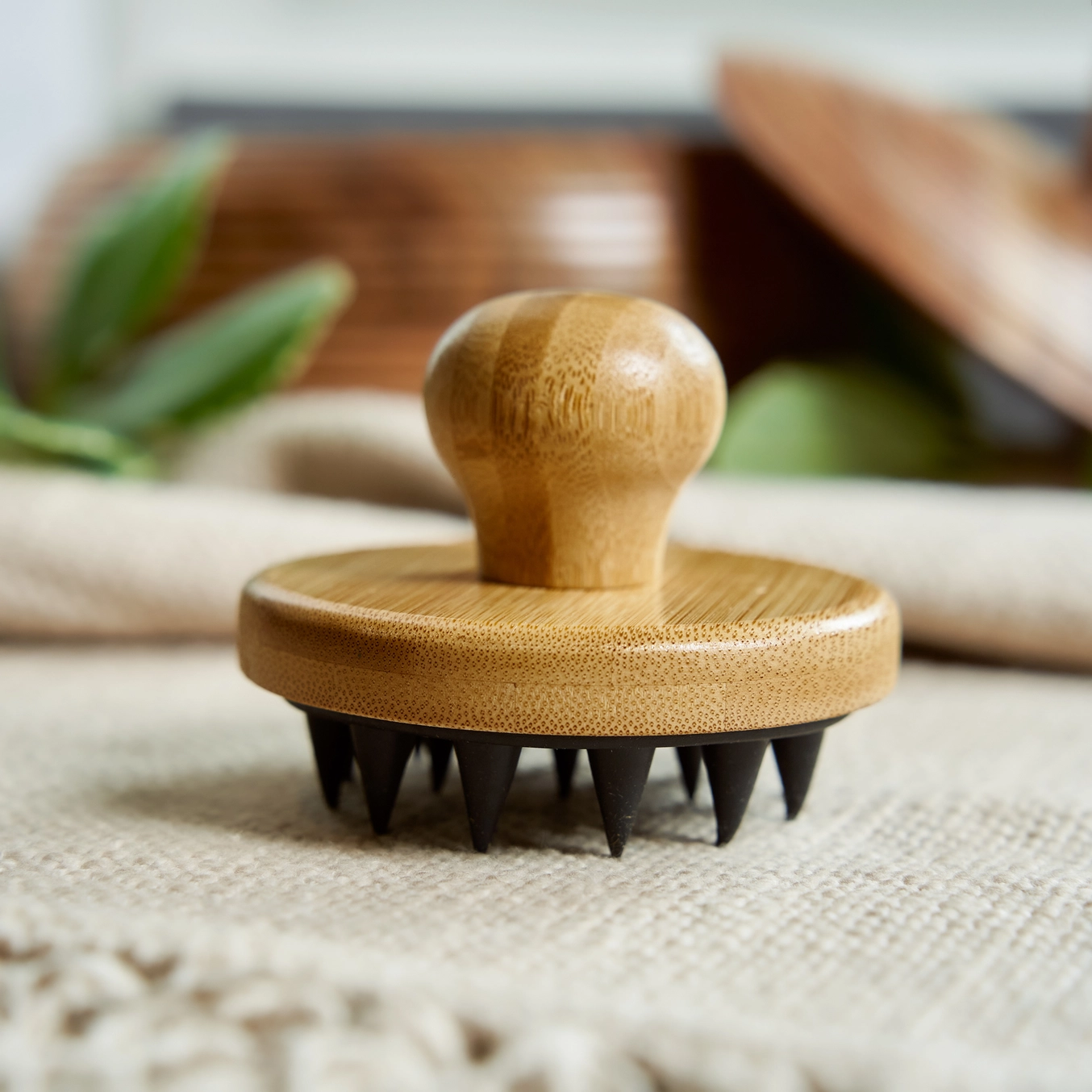bamboo and silicon scap scrubber 6.png