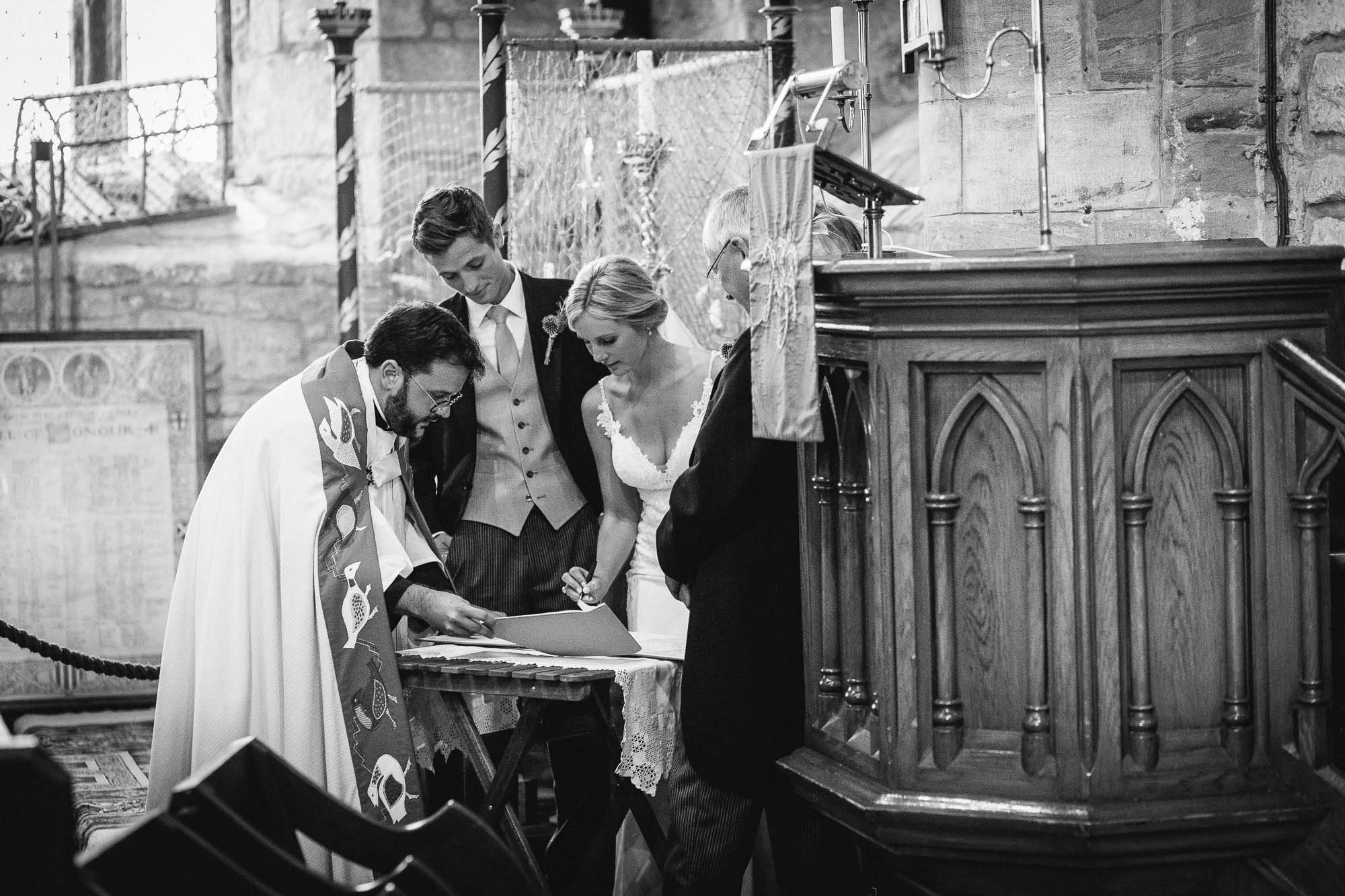 holy island wedding photography_029.jpg