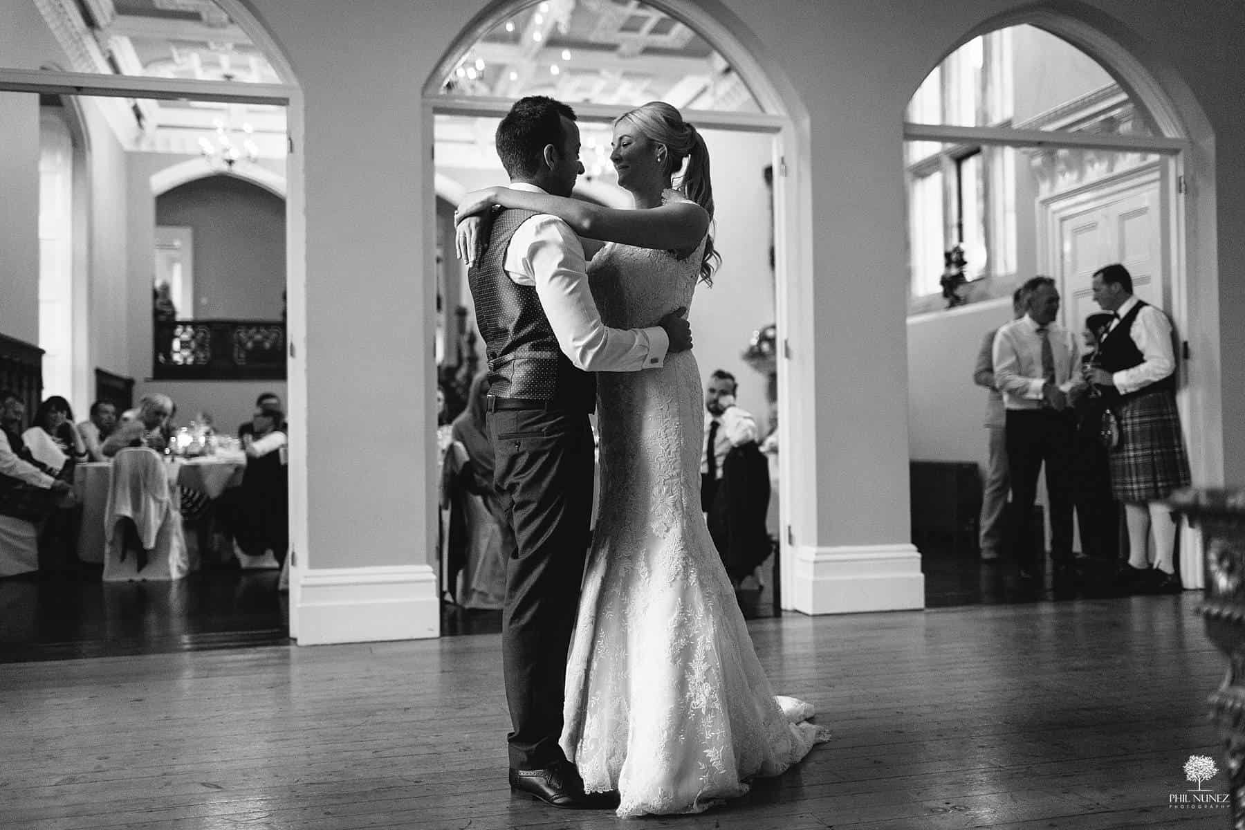 bamburgh-castle-weddings__0110.jpg