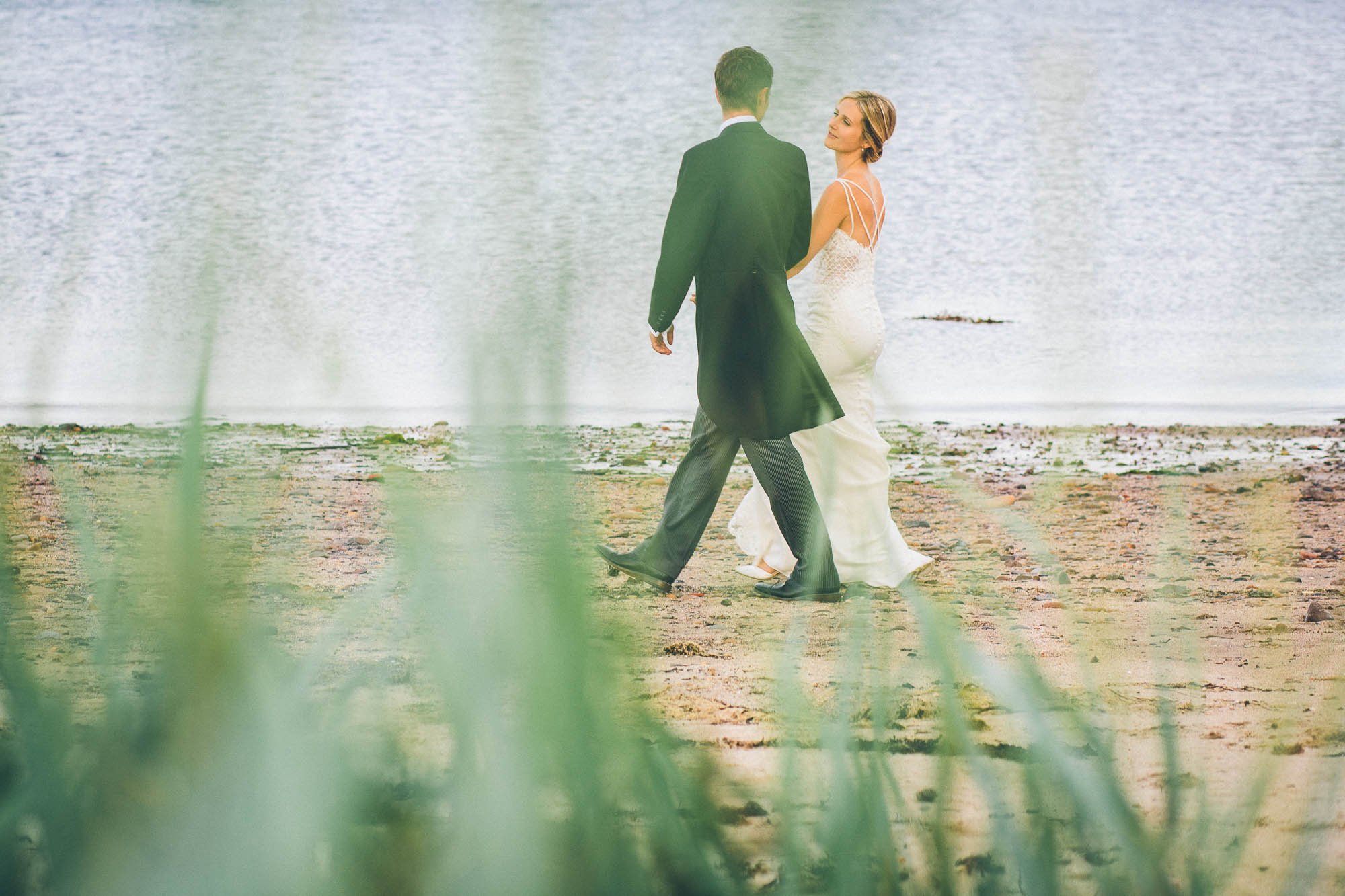 holy island wedding photography_076.jpg