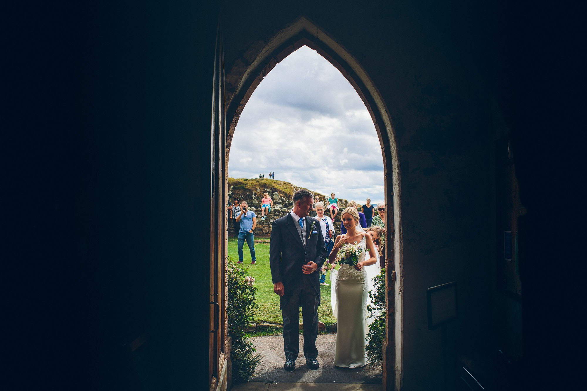 holy island wedding photography_016.jpg