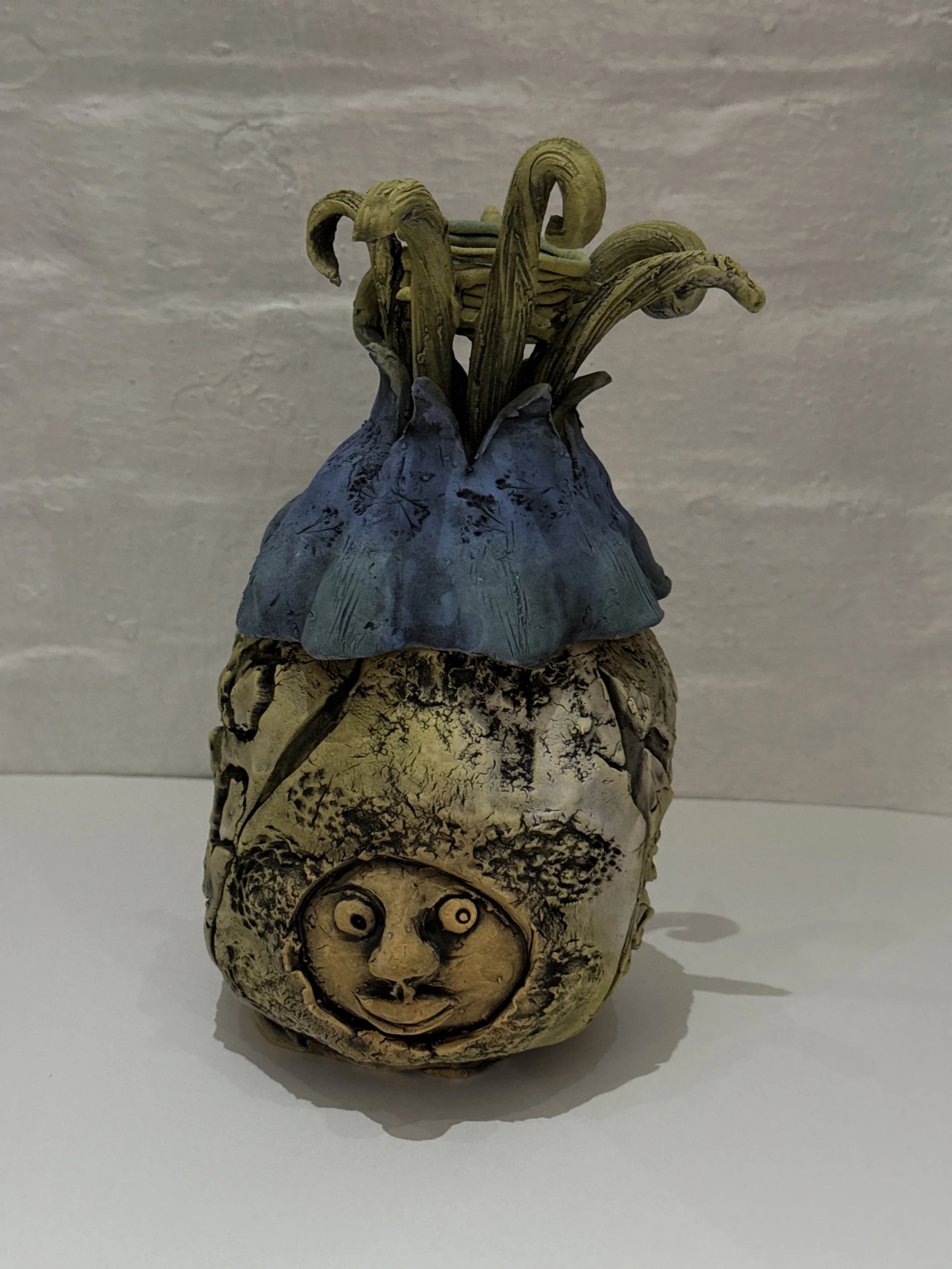 Peek a boo vase 1.JPG