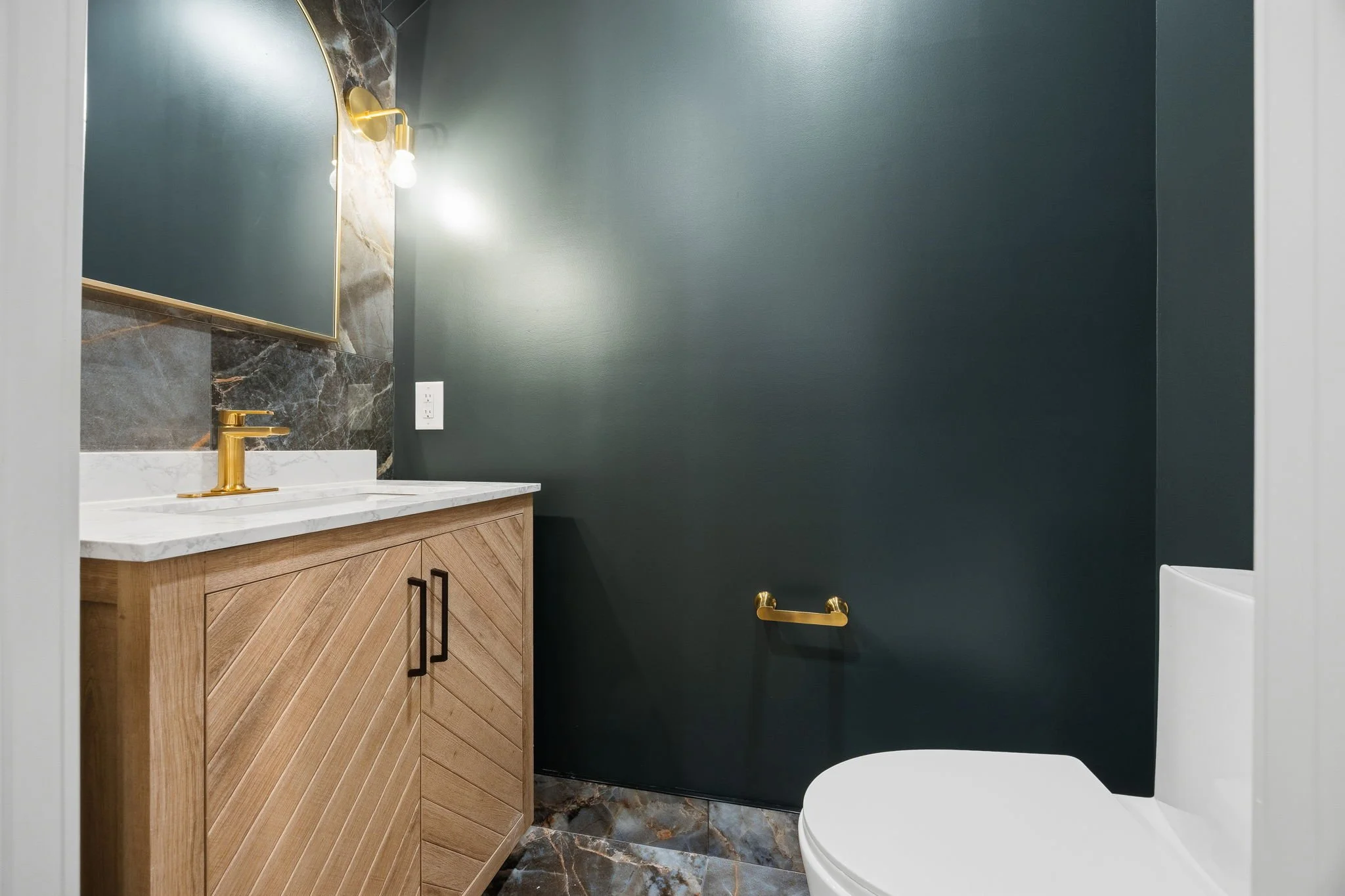 13-web-or-mls-206-Sherman-Ave-Unit-1-5.jpg
