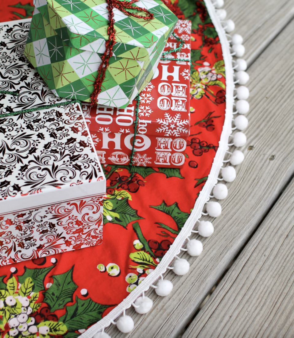 Holiday Workshop: Christmas Tree Skirt!
