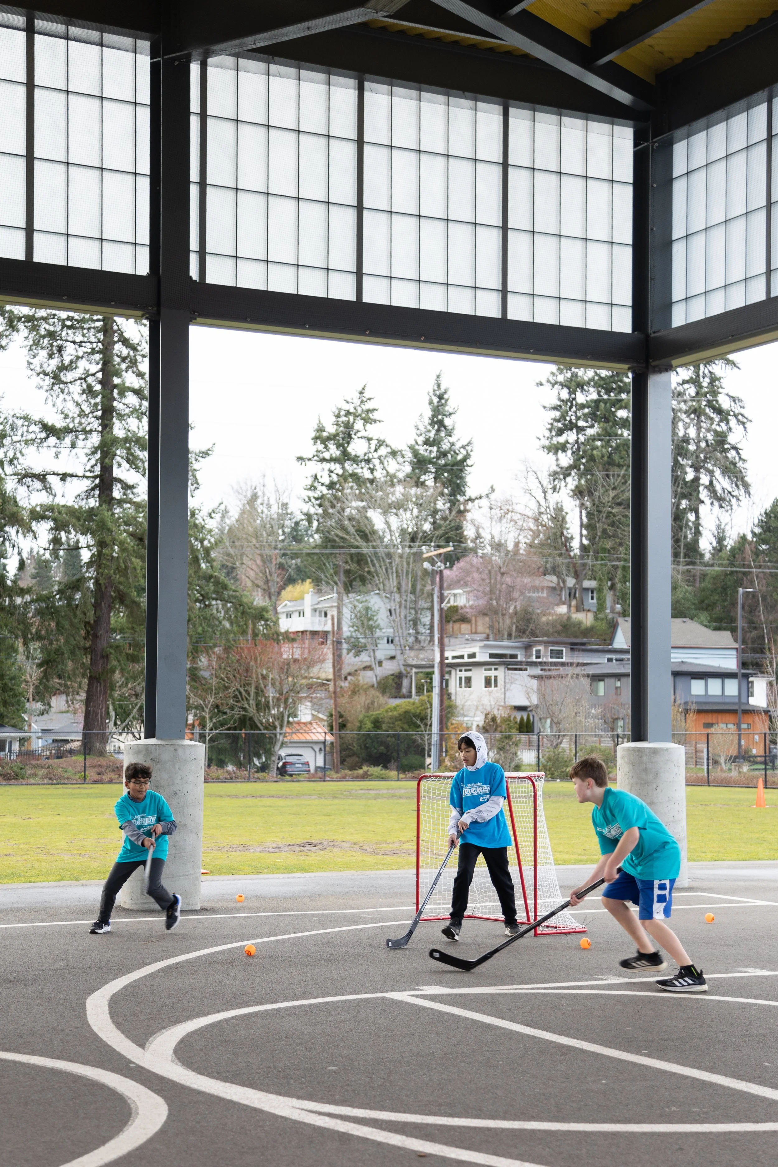 Before-school and after school ball hockey / street hockey classes.