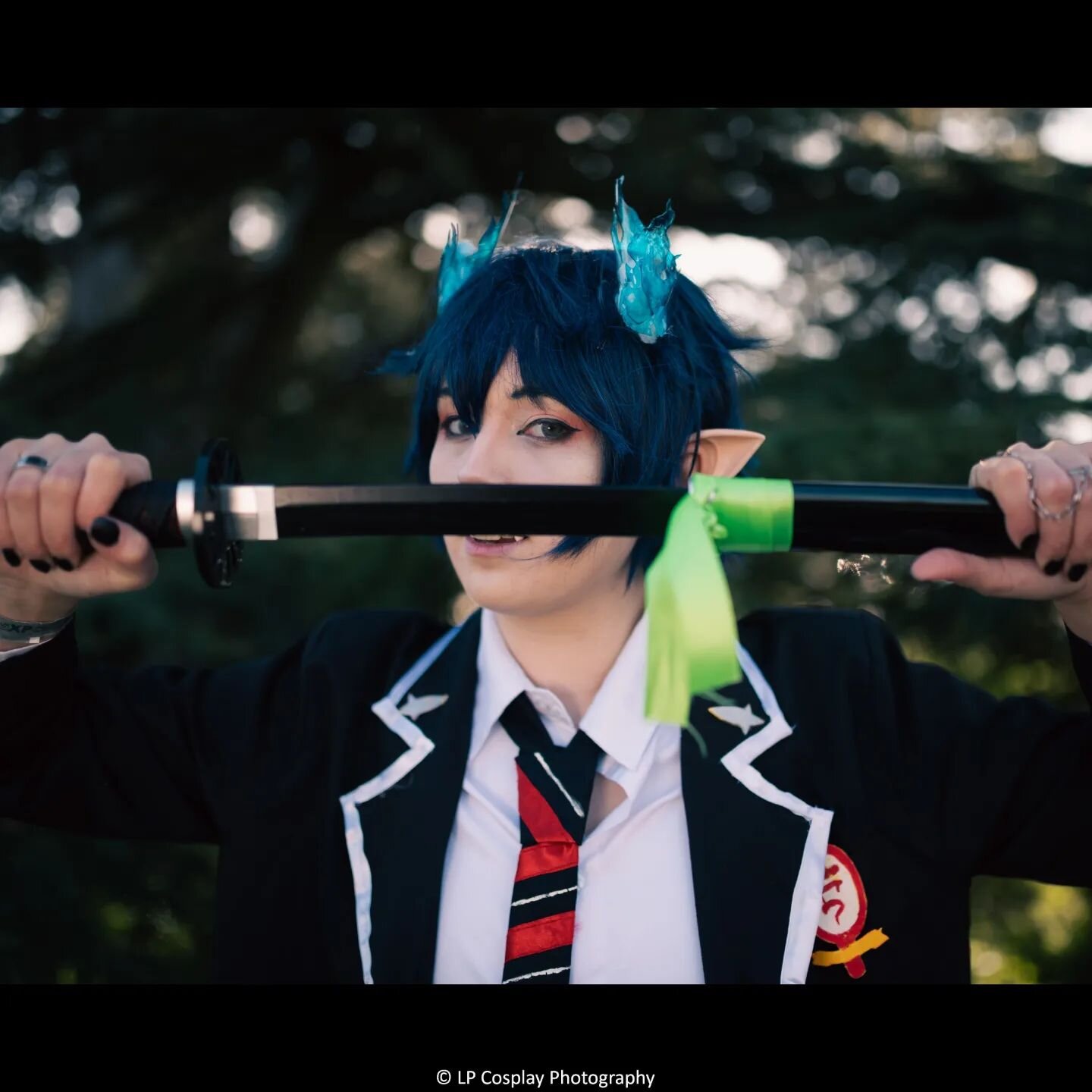 "I'm not good at lying and tricking people. That's why I'll use my strength for kindness!"
@kurochuu_ as #rinokumura from #blueexorcist / #aonoexorcist
Taken at @cosxpo
#cosplay #animecosplay #yukiookumura #rinokumuracosplay #manga #an