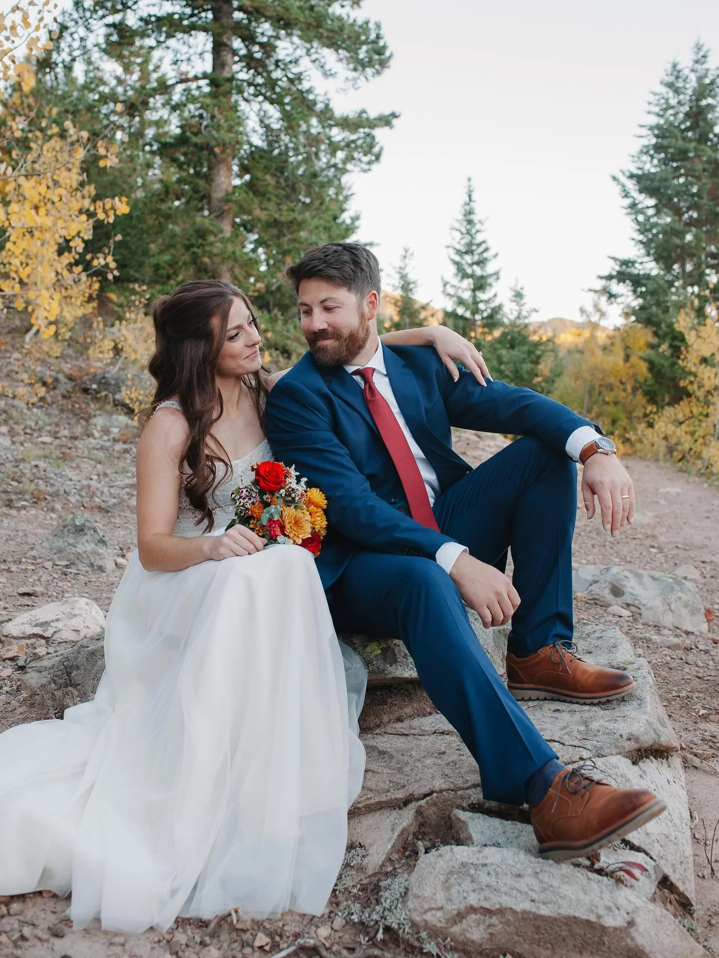 Just the four of us, a trail that led to gold, and a lake that felt like it belonged to no one else. The San Juans showed off, the aspens went wild, and we danced like fall was ours to keep. 

Congrats L &amp; T, you two rock! 

#adventureelopement #