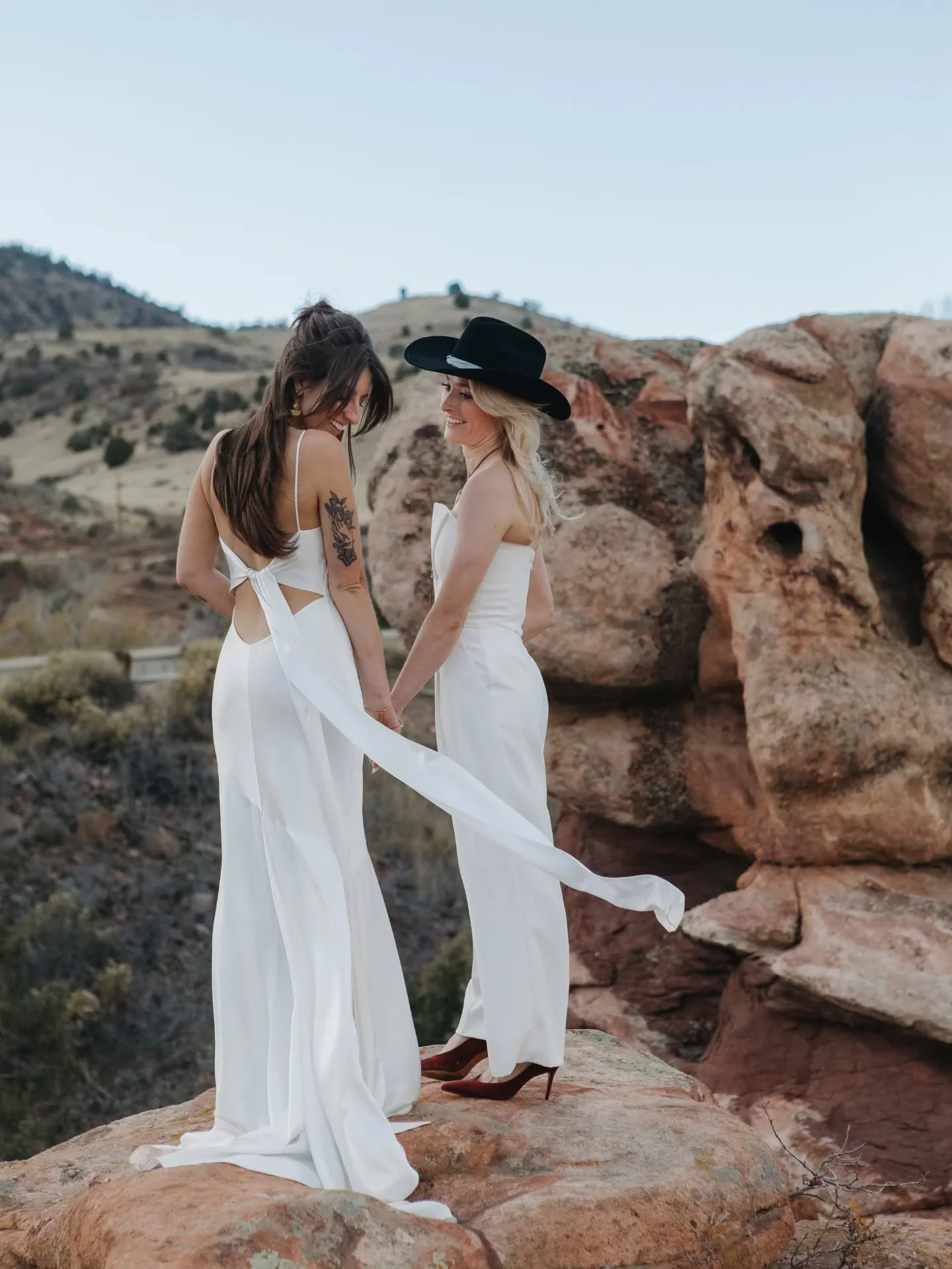 We're feeling extra thankful this holiday season for every elopement we photographed this year and for every couple who chose presence over pressure. We're looking forward to another year of intentional elopements!

Wishing everyone the happiest of h