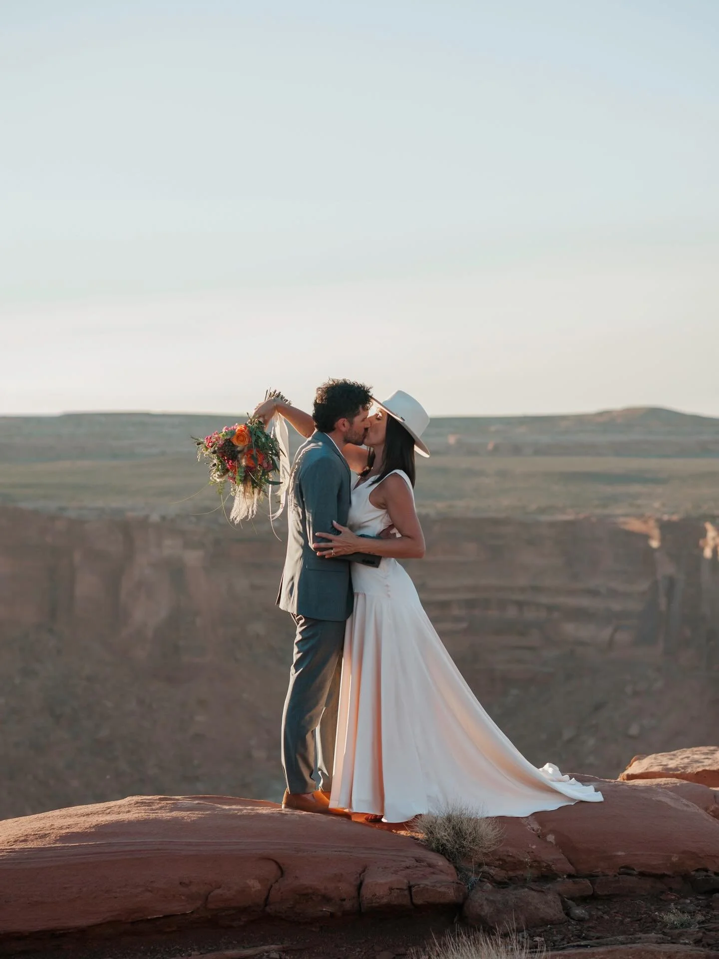 Thinking about eloping in the desert Southwest?

The best desert elopements are built around three things: location, light, and how you want the day to actually unfold.

It doesn&rsquo;t have to be a production and the timeline should not be stressfu