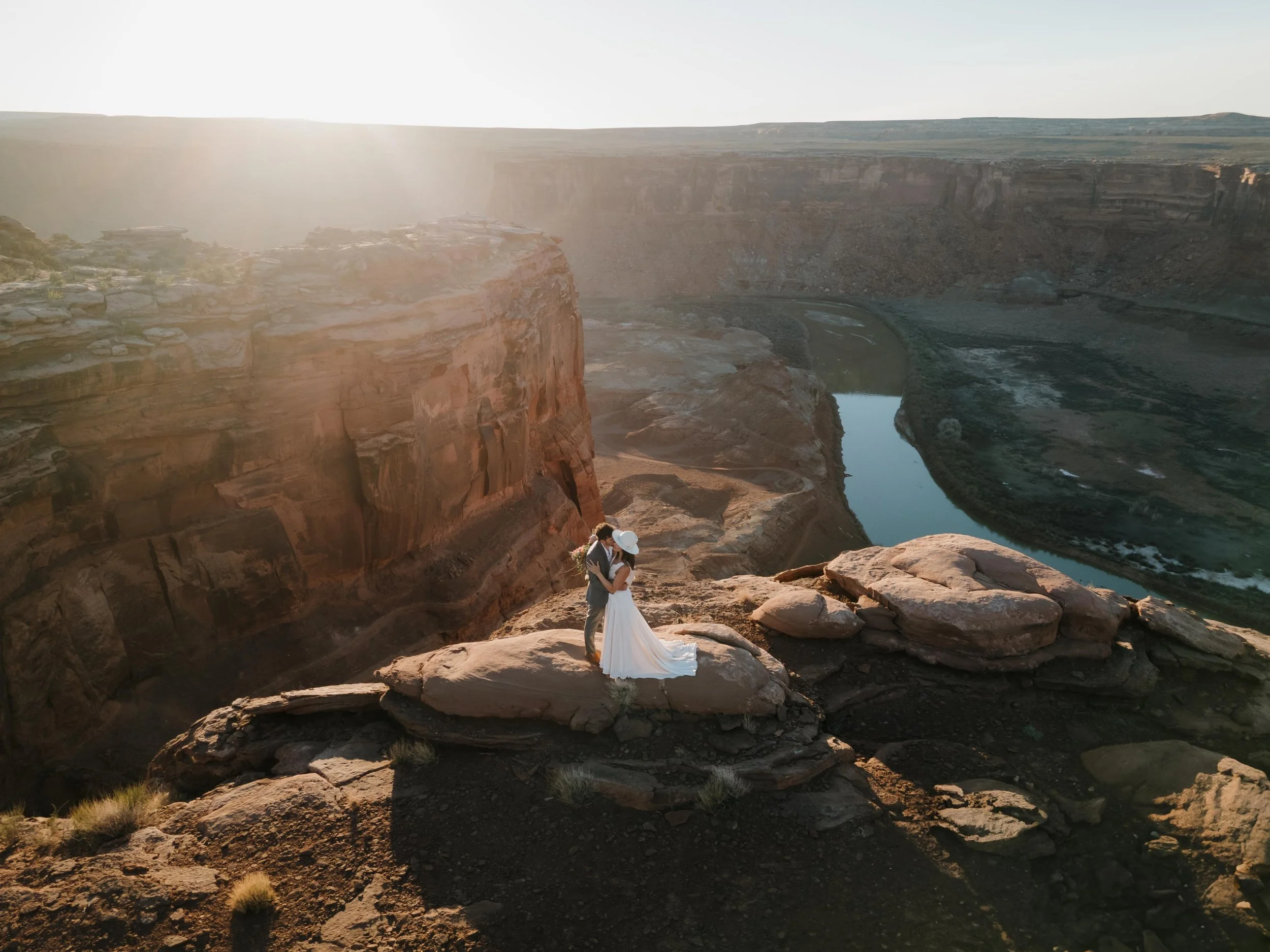 utah-elopement-photographer.jpg