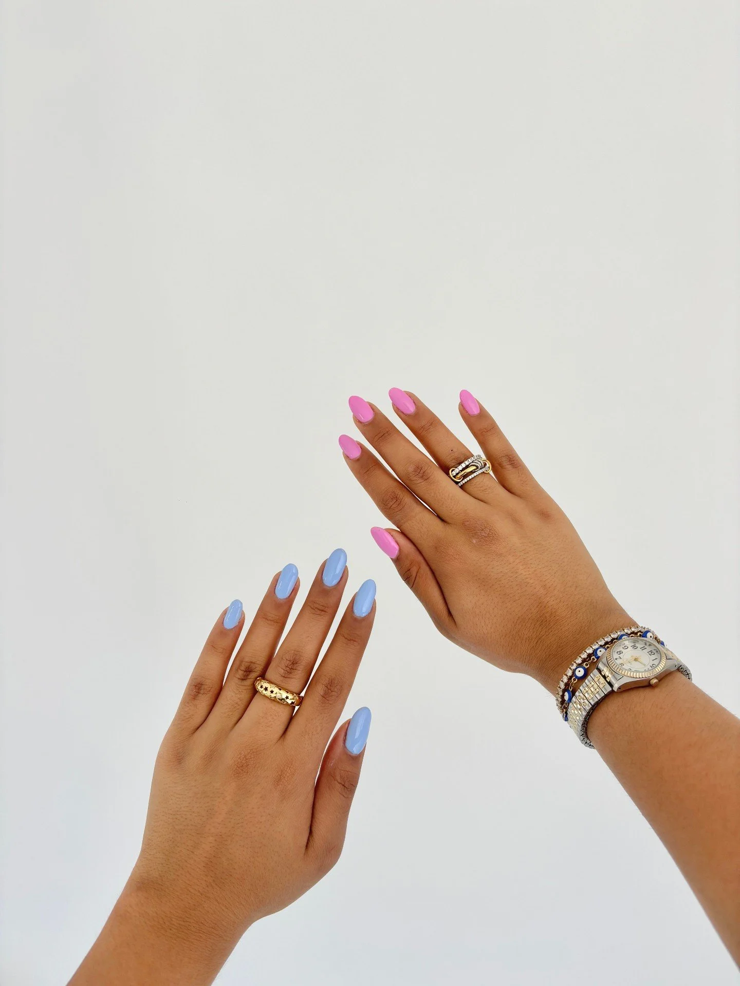 &quot;I&rsquo;m OBSESSED with my nails every single time.&quot; &ndash; real Thirteen client 💅
We also love this set @gabriellaperezg 🫶
Tag us to be featured next!