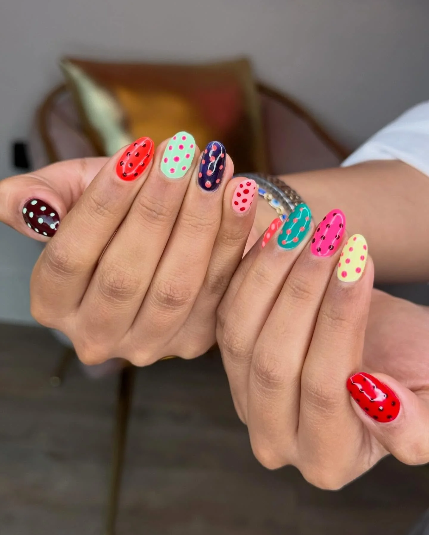 🩷❤️💛🩵💚
Colorful builder gel set 💝

📍Thirteen Beauty Bar | La Cantera
📲 Link in bio to book