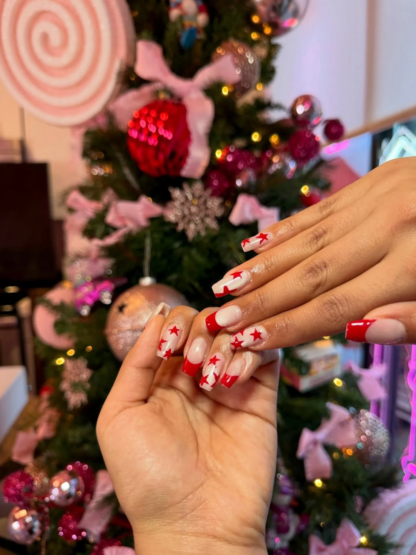 Believe in the magic 🎄🌟✨ 

📍Thirteen Beauty Bar | La Cantera
📲 Book now through the link in bio or DM us