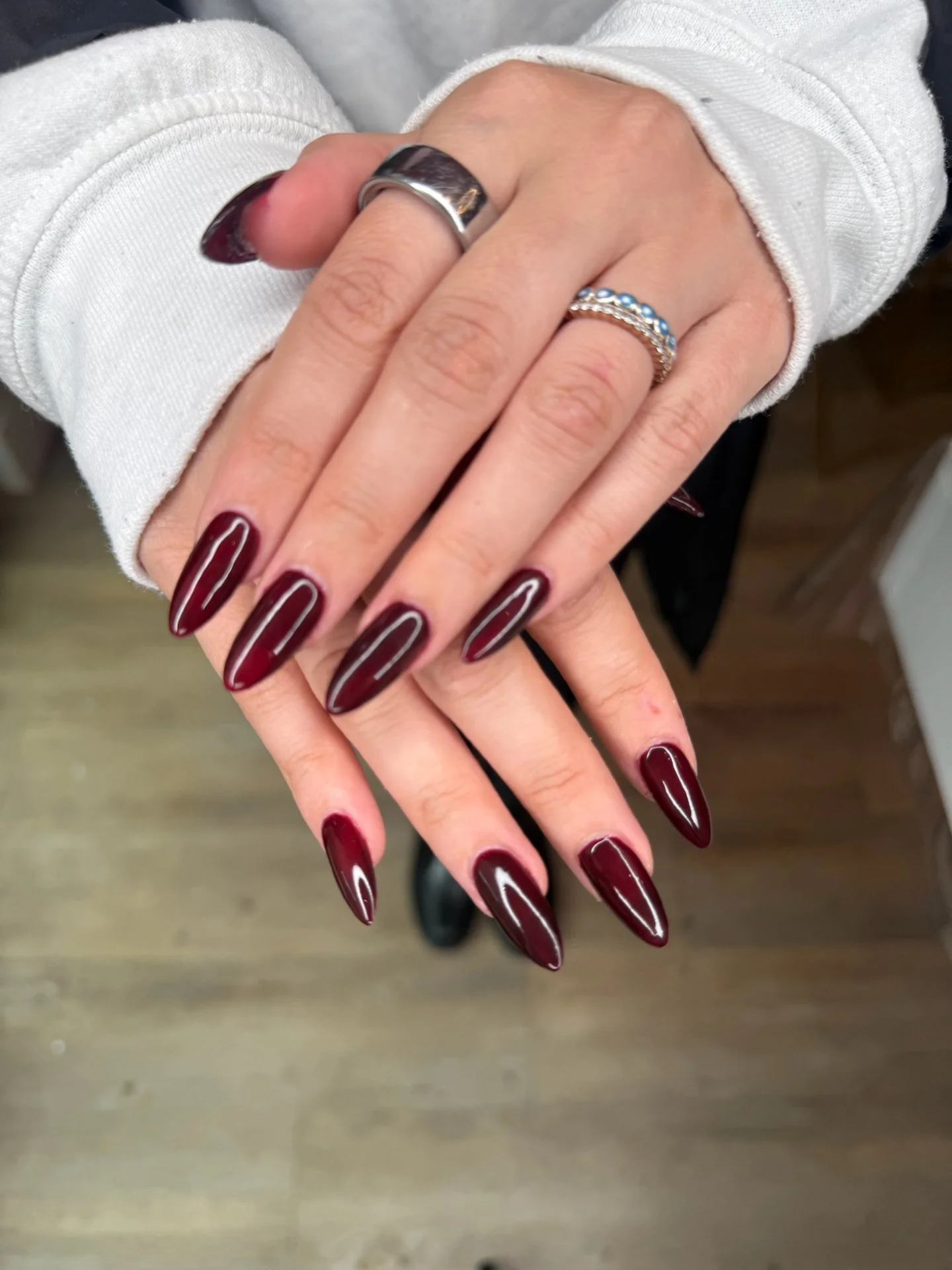 This is your sign to book the color of the season ❣️

📍 Thirteen Beauty Bar | La Cantera
📲 Link in bio or DM us