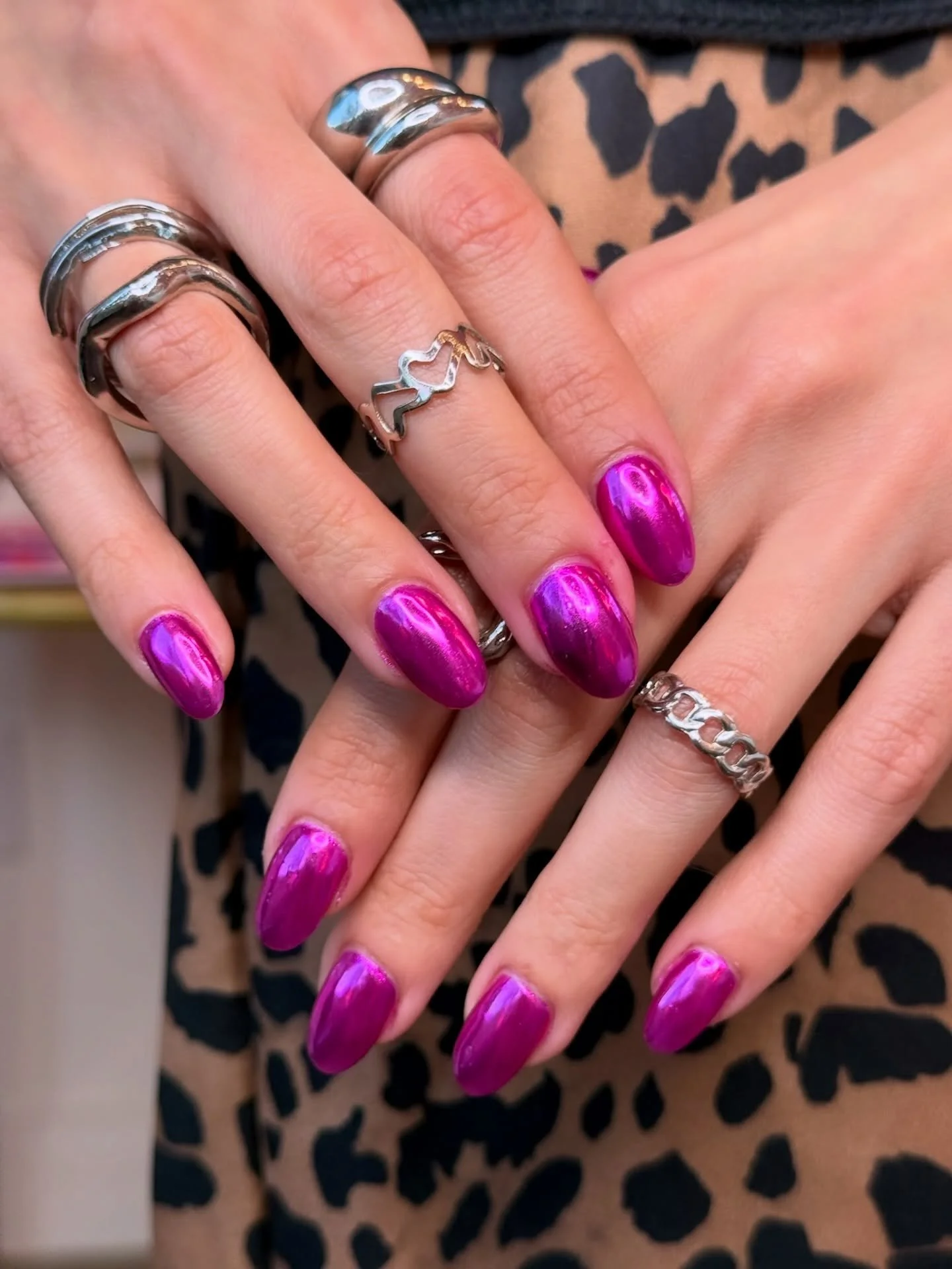 Pink chrome just does it every time 💖✨

📍 Thirteen Beauty Bar | La Cantera
📲 Book through the link in bio or DM us

#PinkChrome #ChromeNails #SanAntonioNails #LaCantera #NailInspo