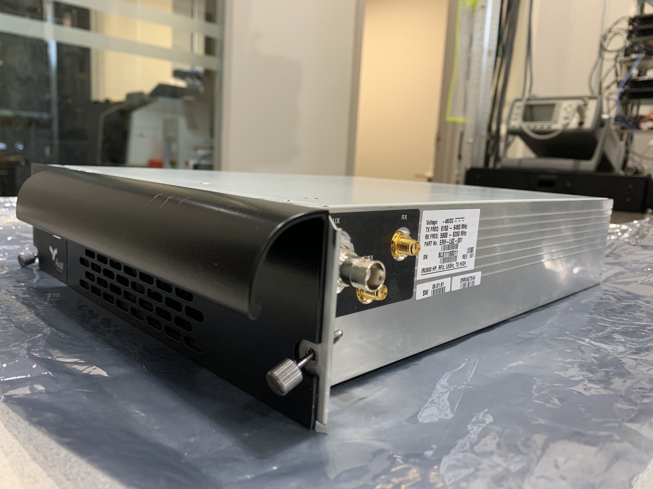 IRU600 HP RFU_6 GHz Tx Hi.JPG