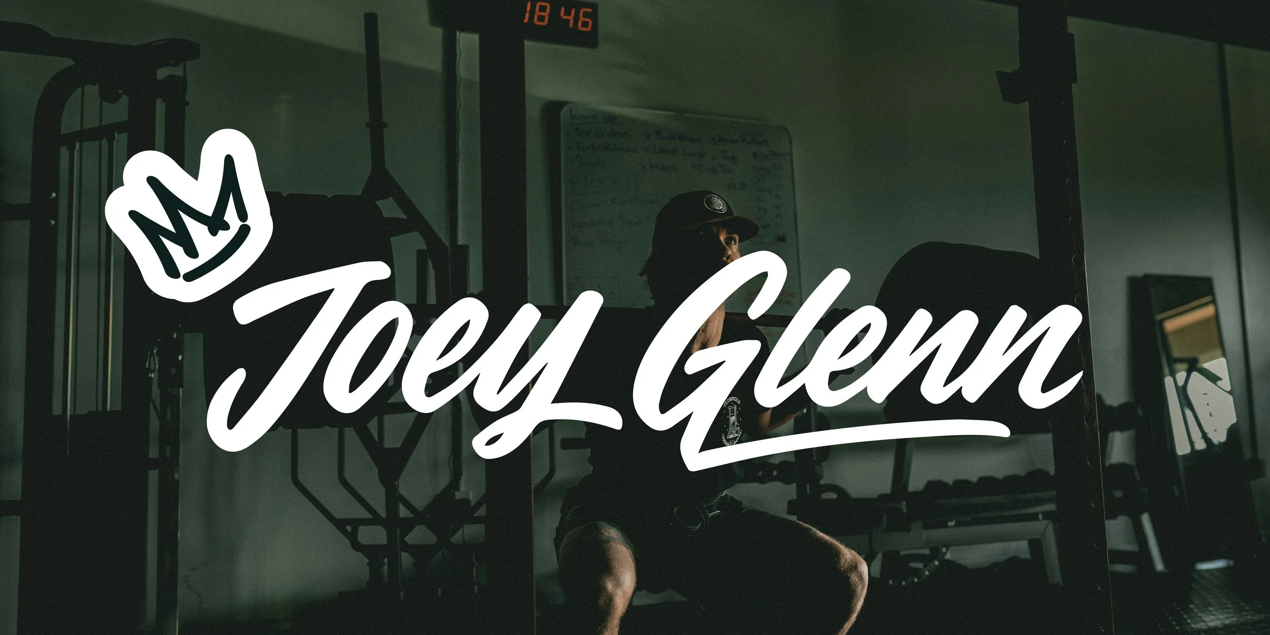 street art, graffiti style logo with crown add on