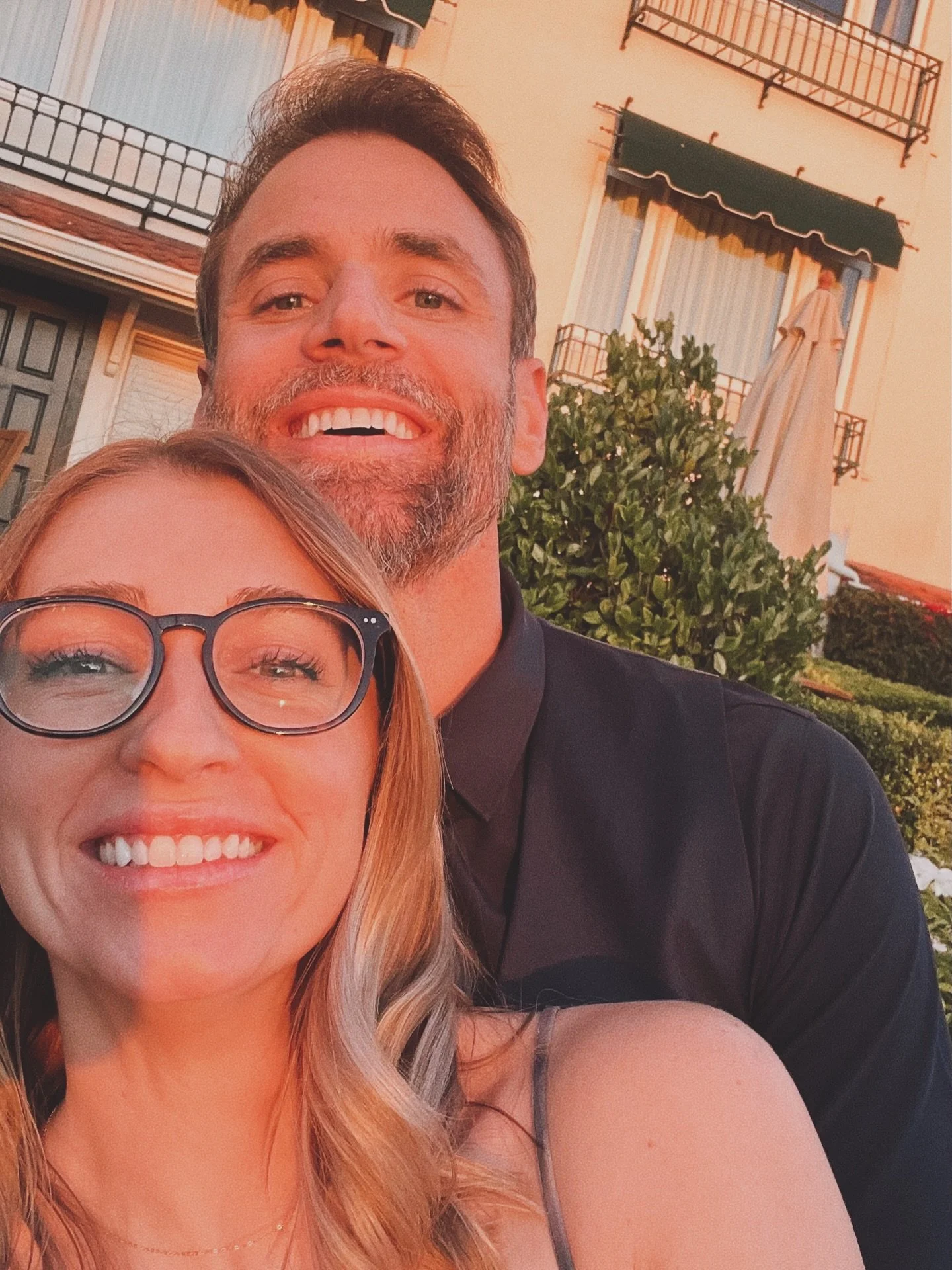 Flew to a California to meet Logan for a wedding and of course came prepared with Color Wednesday content so YOU’VE GOT THAT TO LOOK FORWARD TO THIS WEEK.