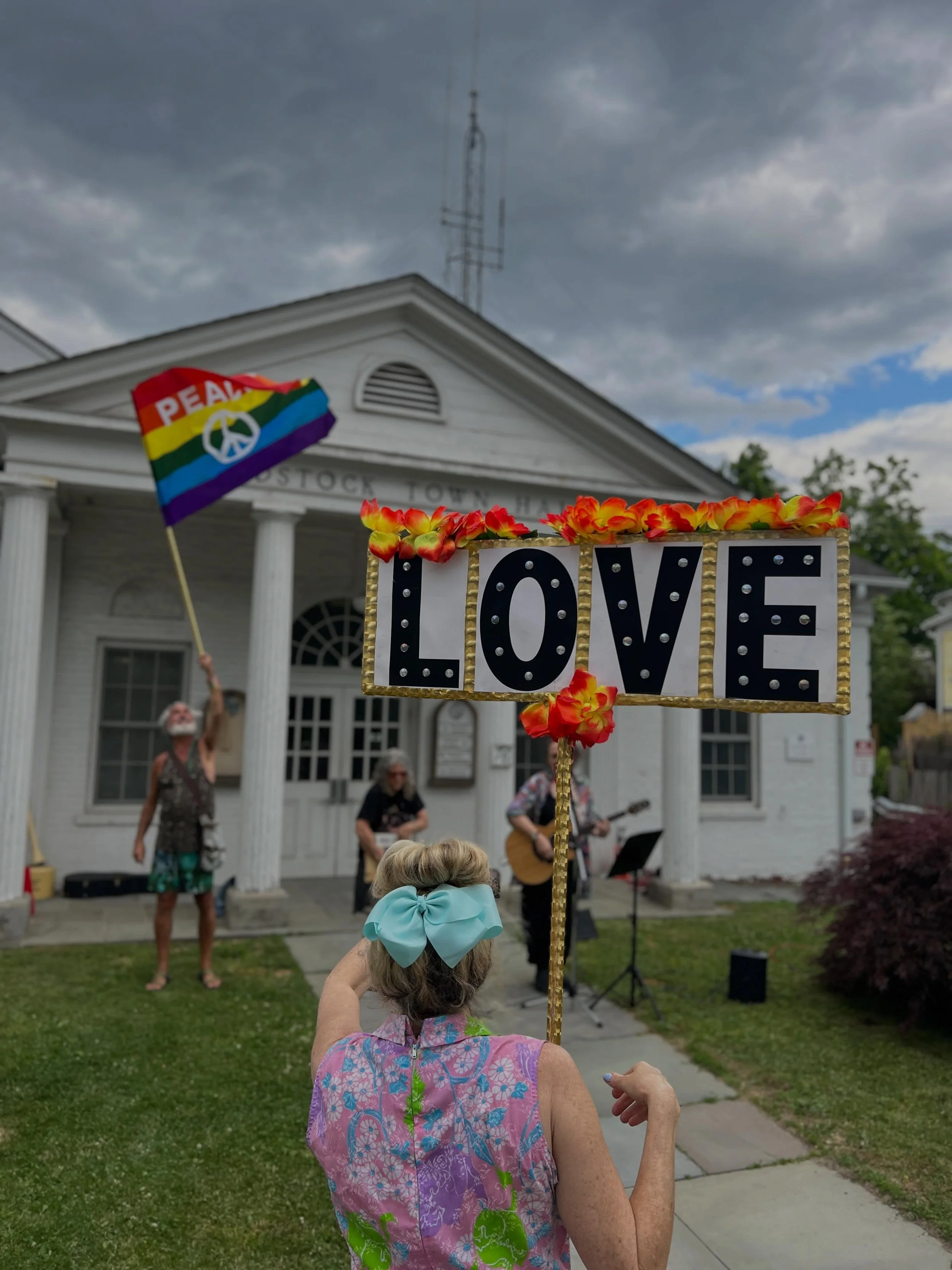 🏳️&zwj;🌈🏳️&zwj;⚧️We are raising our flag again this year on Saturday, May 30th 5:30pm at the Town Hall. Come join us as @nova_darkstar_ sings us some tunes and raises Pride over Woodstock.

After Party continues to @stationbarandcurio with live mu