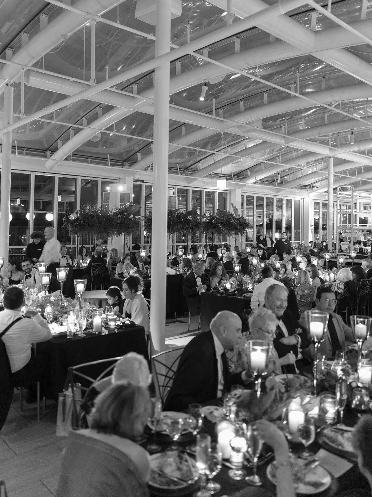 lush-Curaçao-chicago-wedding-offshore-rooftop-navy-pier-beth-bernstein-events_036.JPG