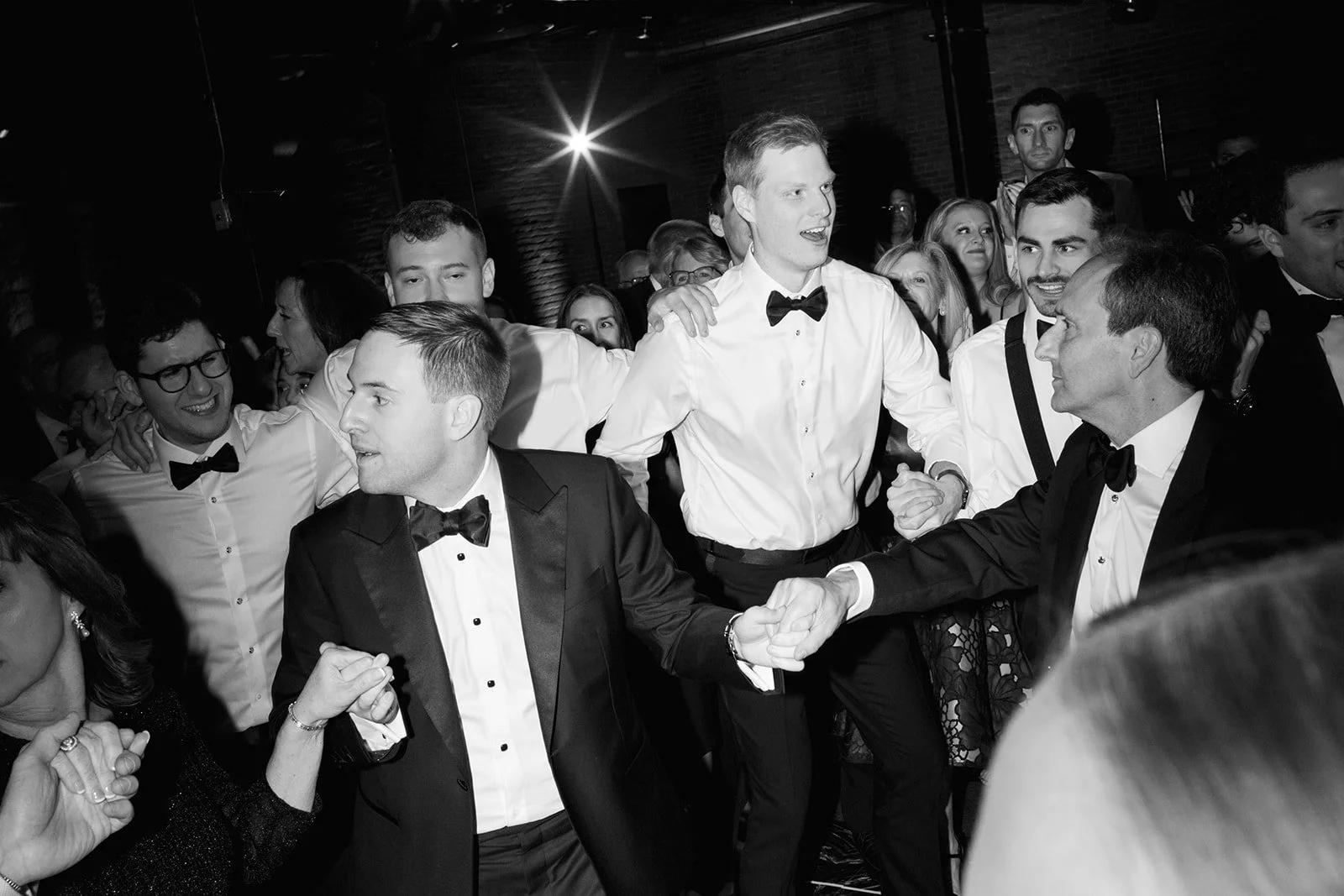 black-and-white-chicago-wedding-morganmfg-beth-bernstein-events_033.JPG