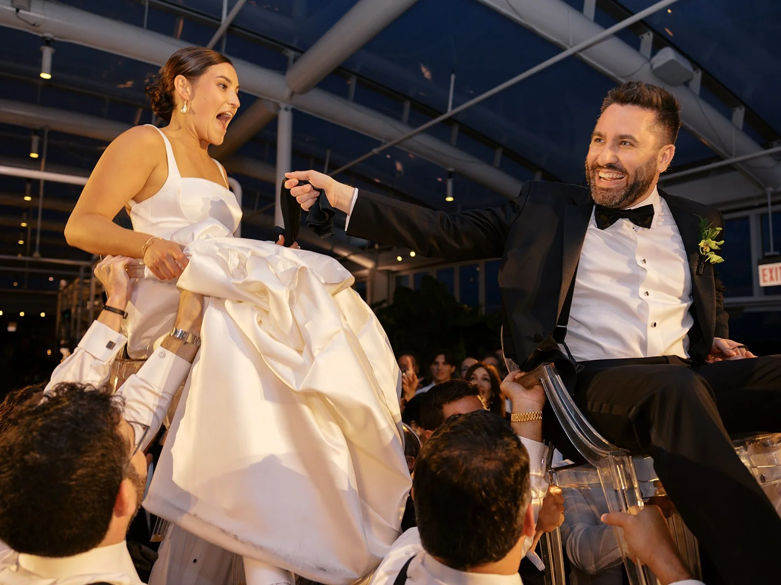 lush-Curaçao-chicago-wedding-offshore-rooftop-navy-pier-beth-bernstein-events_039.JPG