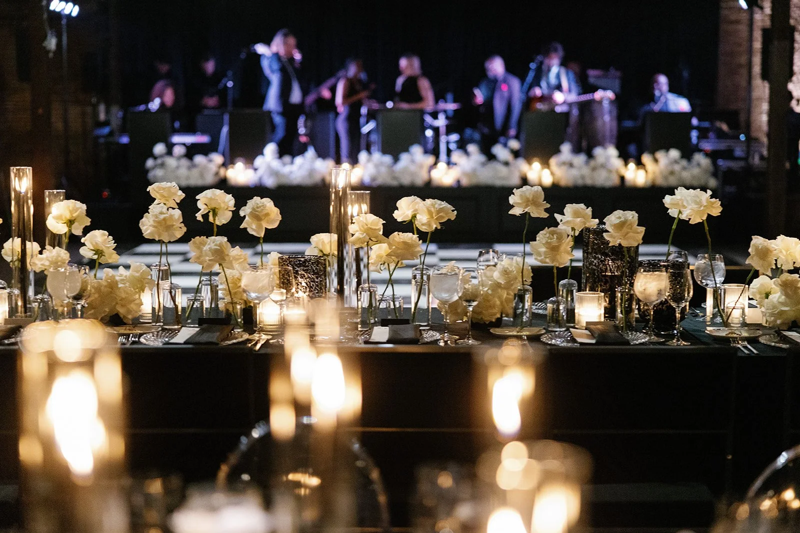 black-and-white-chicago-wedding-morganmfg-beth-bernstein-events_022.JPG