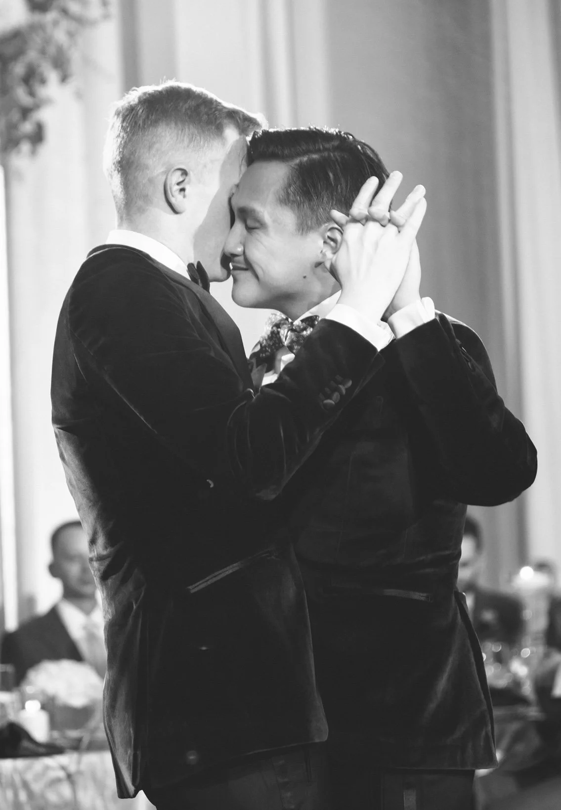 Beth Bernstein Events grooms first dance chicagowedding