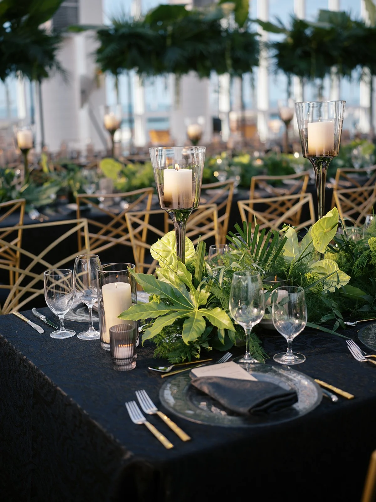lush-Curaçao-chicago-wedding-offshore-rooftop-navy-pier-beth-bernstein-events_003.JPG