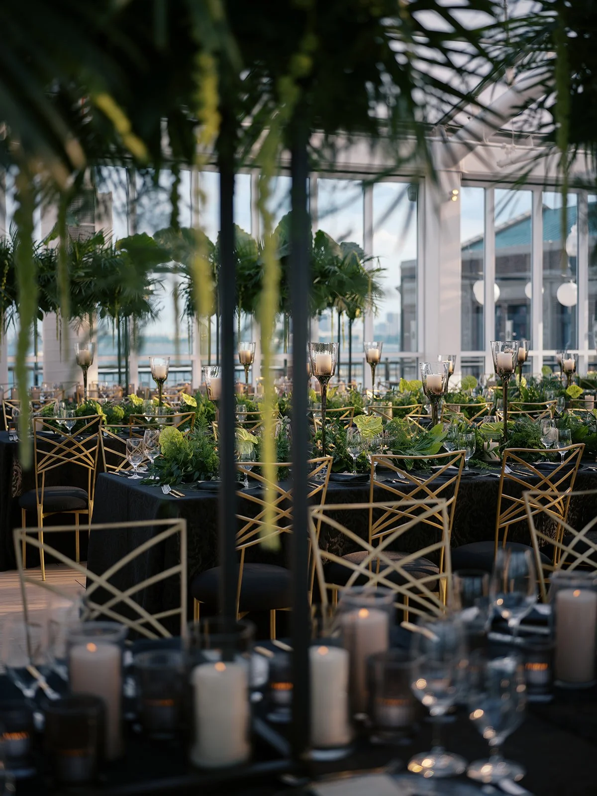 lush-Curaçao-chicago-wedding-offshore-rooftop-navy-pier-beth-bernstein-events_005.JPG