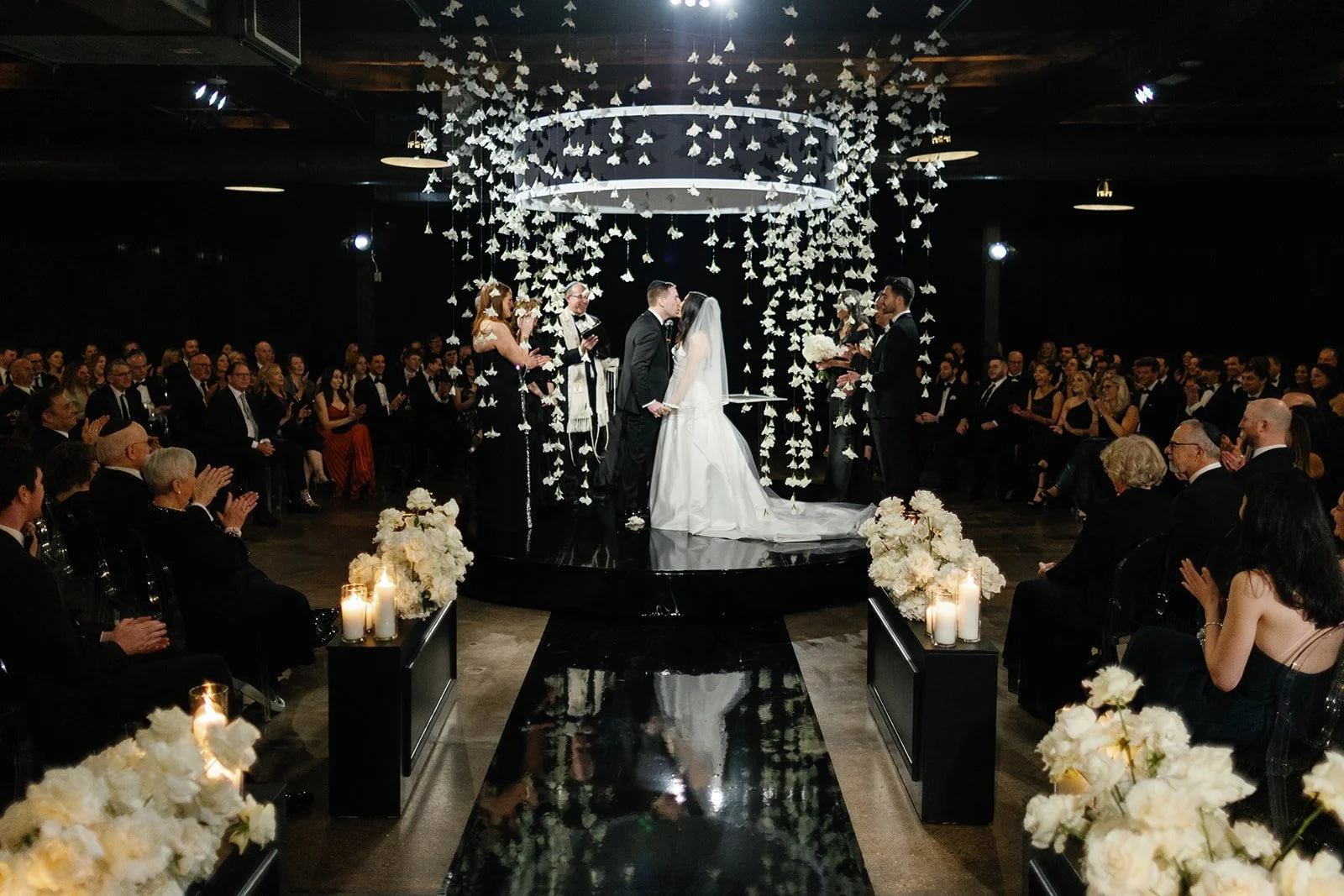 black-and-white-chicago-wedding-morganmfg-beth-bernstein-events_015.JPG