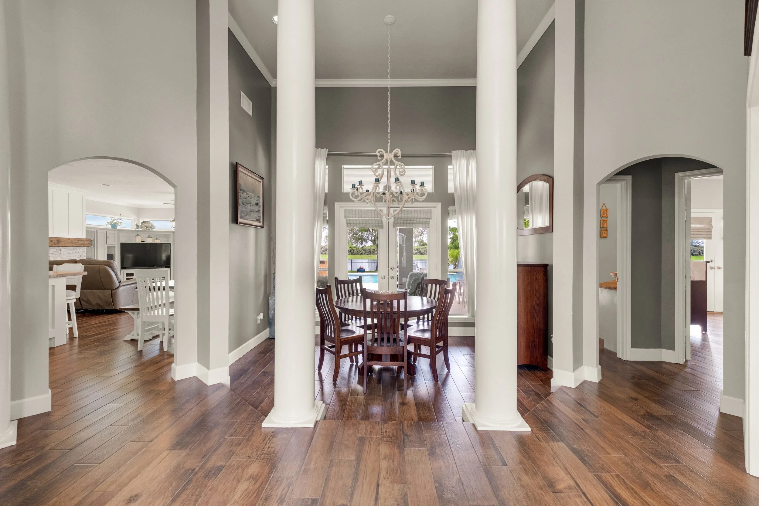 211 Lago Cir - print (6 of 62).jpg