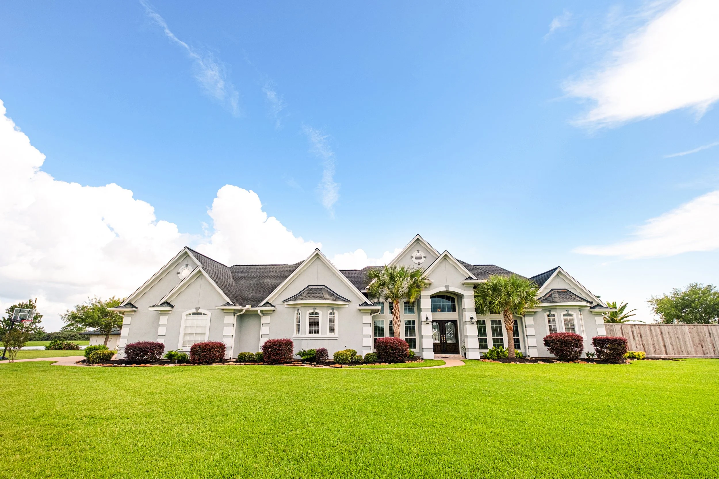 211 Lago Cir - print (2 of 62).jpg