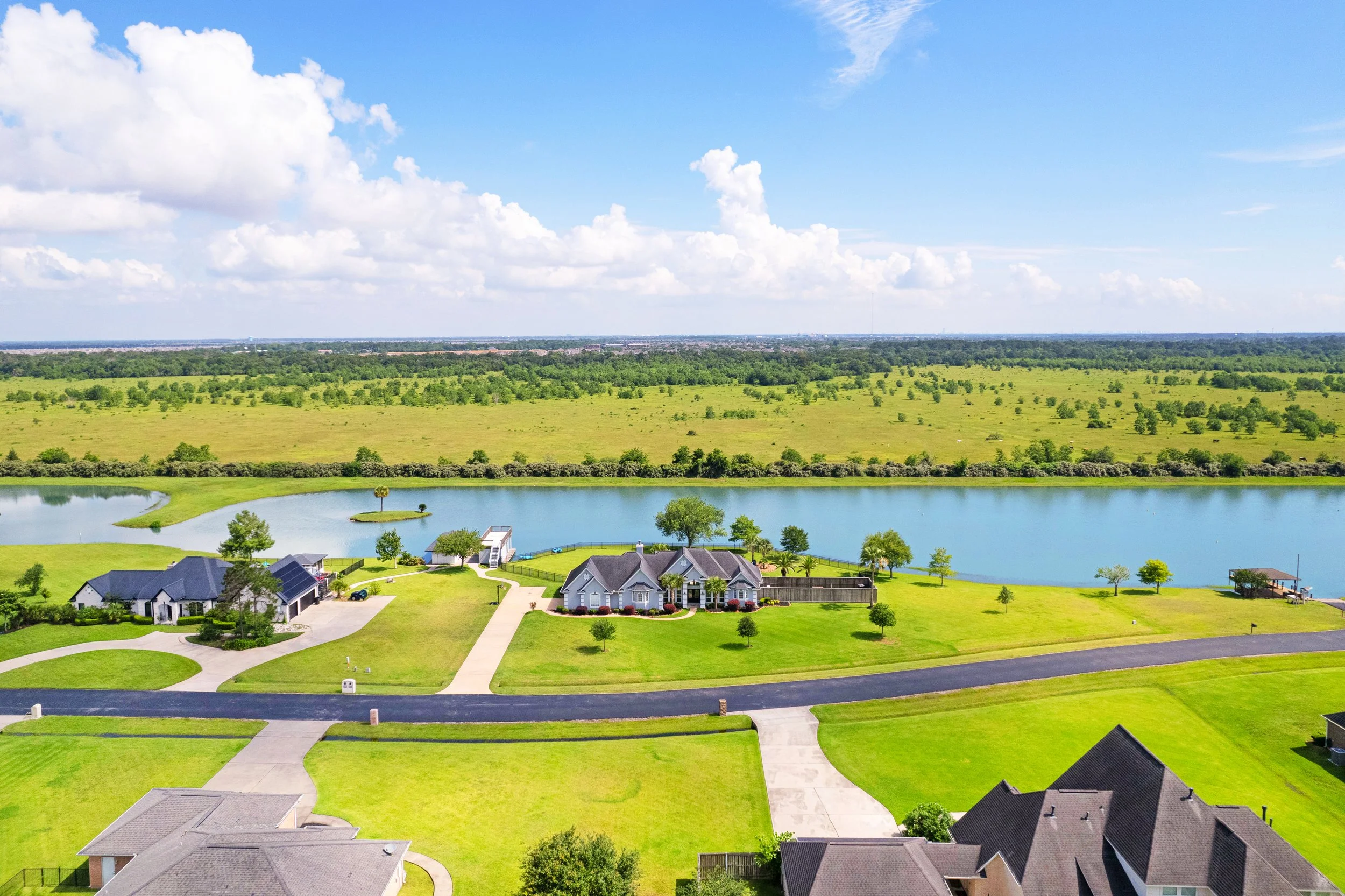 211 Lago Cir - print (1 of 62).jpg