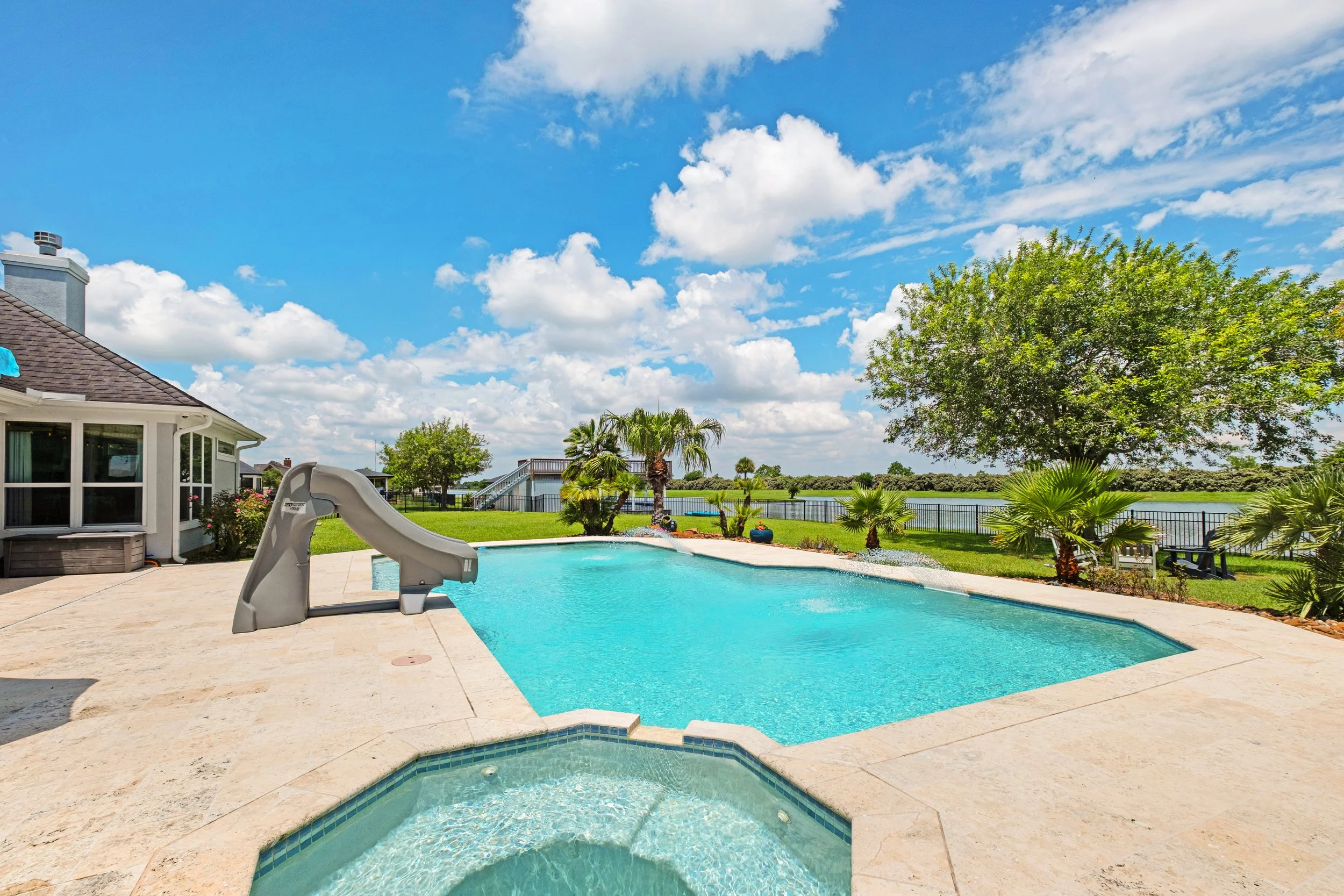 211 Lago Cir - print (37 of 62).jpg