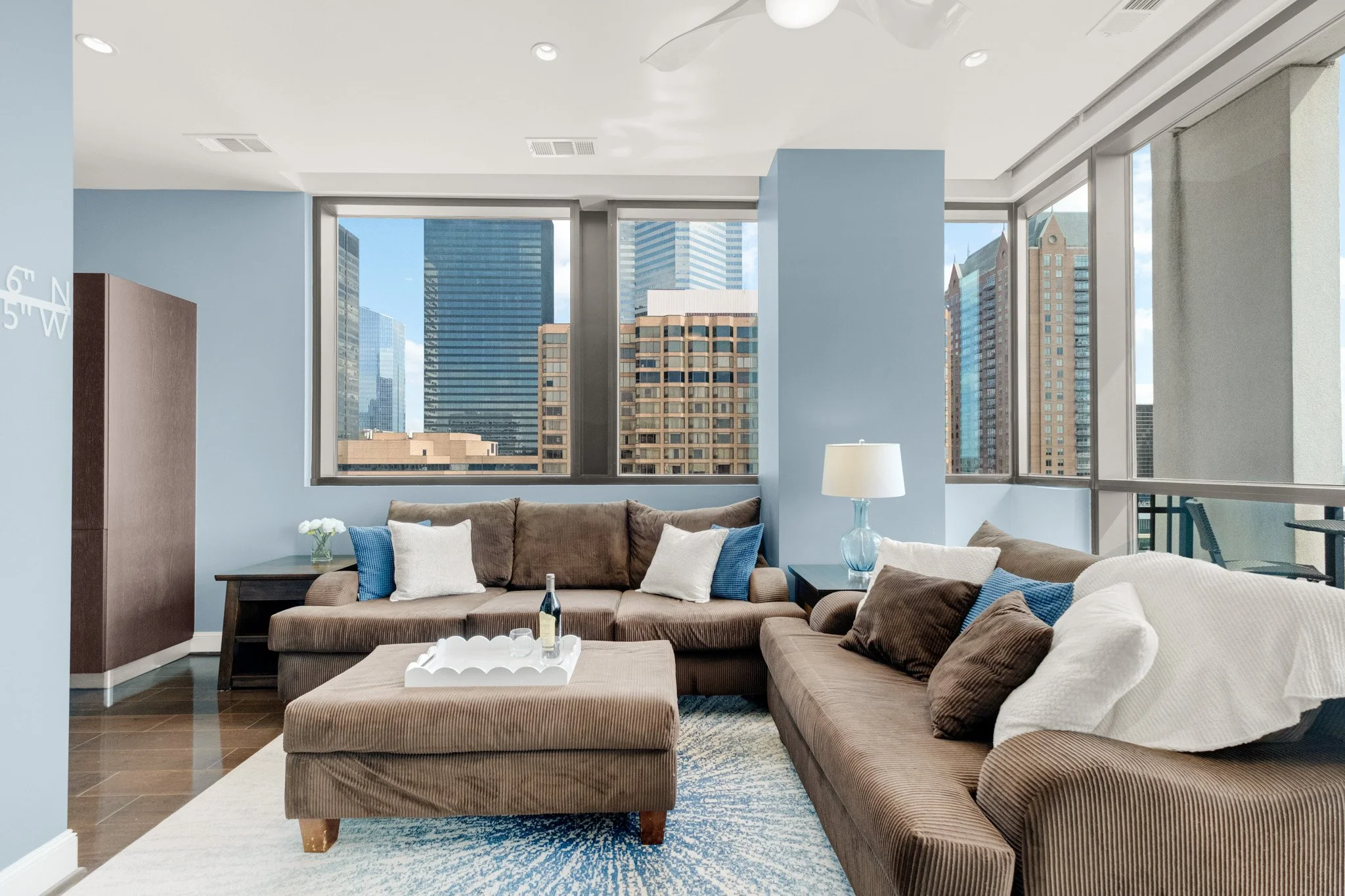 1211 Caroline 1801 - web (15 of 63).jpg