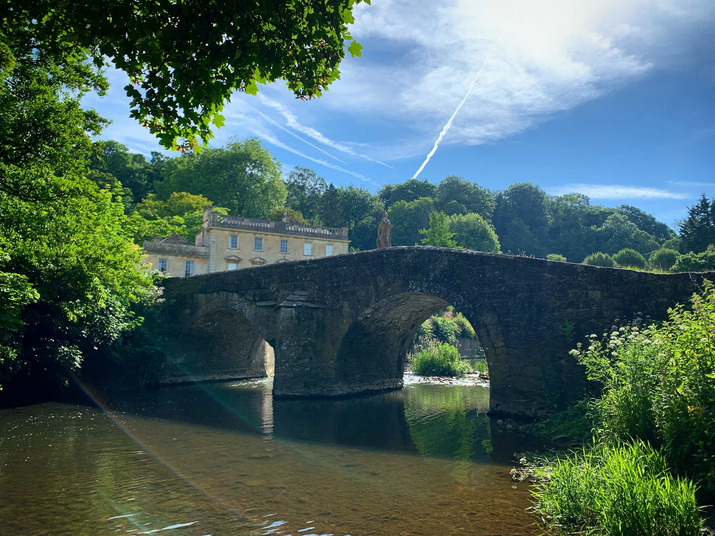 Iford Manor - 20 min walk 