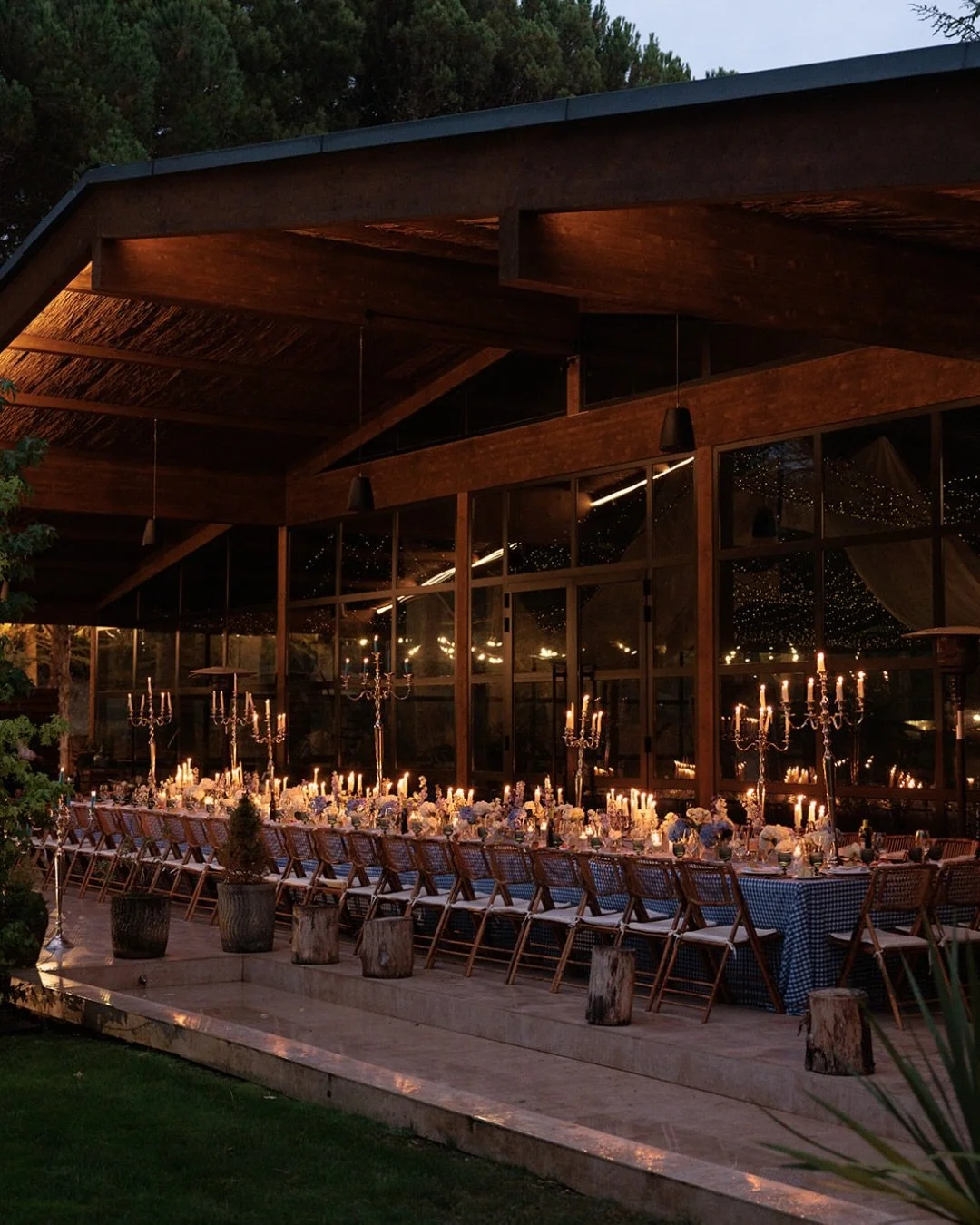 La noche antes de una boda hay dos tipos de novias. 
Las que se van a dormir con el est&oacute;mago cerrado, dando vueltas a los &uacute;ltimos detalles. Y las que llegan al d&iacute;a siguiente habiendo ya disfrutado con su gente, relajadas, con los